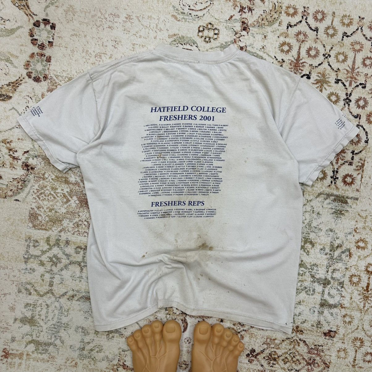 Designer × Vintage Vintage Adult Hatfield College T-shirts 2001 Trashed Size US L / EU 52-54 / 3 - 2 Thumbnail
