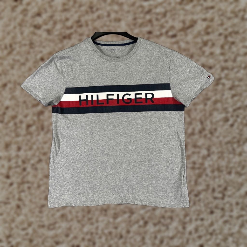 Tommy Hilfiger Tommy Hilfiger Shirt Adult Large Gray Stripe Short Sleeve Crew Neck 100% Cotton Logo Men L Gray Striped T-Shirt Mens Size US L / EU 52-54 / 3 - 1 Thumbnail