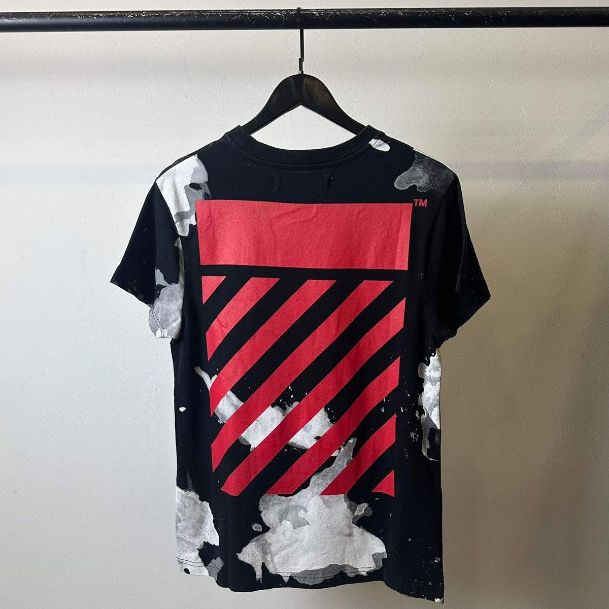 Hypebeast × Off-White OFF WHITE LIQUID T SHIRT Size US XXS / EU 40 - 2 Thumbnail