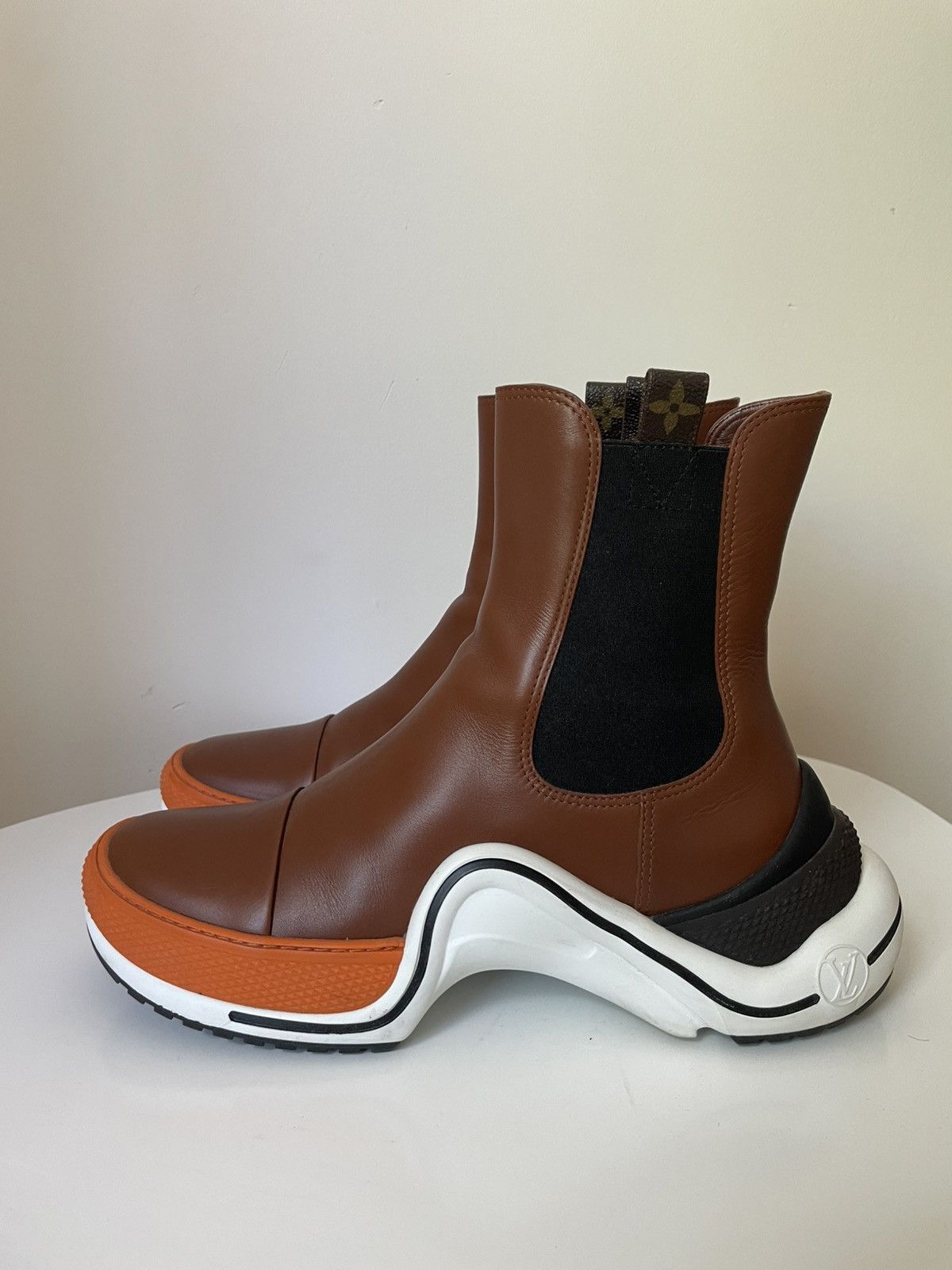 Louis Vuitton Louis Vuitton Archlight Leather Chelsea Boots Size US 9 / EU 42 - 4 Thumbnail