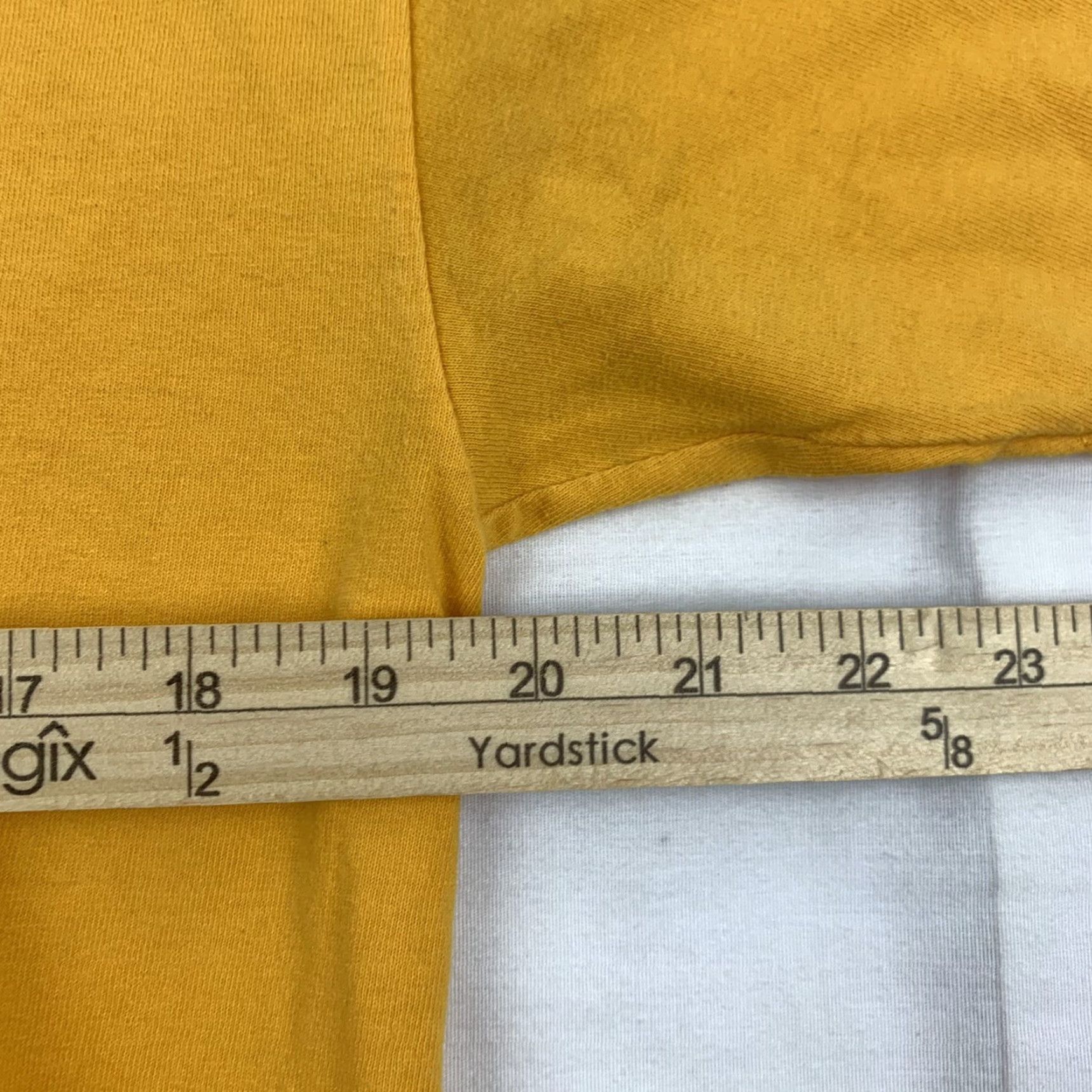 Vintage VINTAGE University of Pittsburgh T Shirt Mens Adult Large Yellow College Y2K USA University Pittsburgh Shirt Size US L / EU 52-54 / 3 - 7 Thumbnail