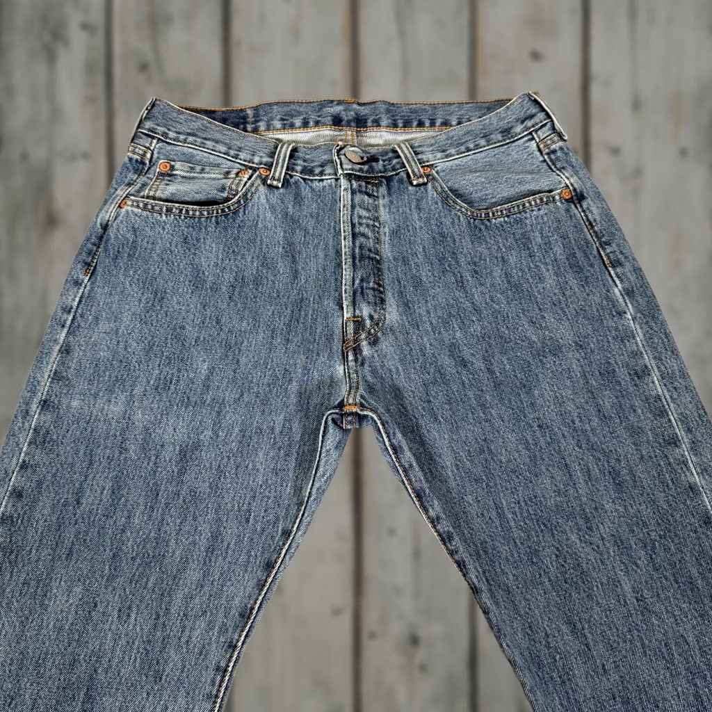 Levi's Levi's 501 Jeans Mens 33x30 Blue Medium Wash Denim Straight Leg Regular Fit Button Fly Pants Western Cowboy Cotton Size US 33 - 1 Thumbnail
