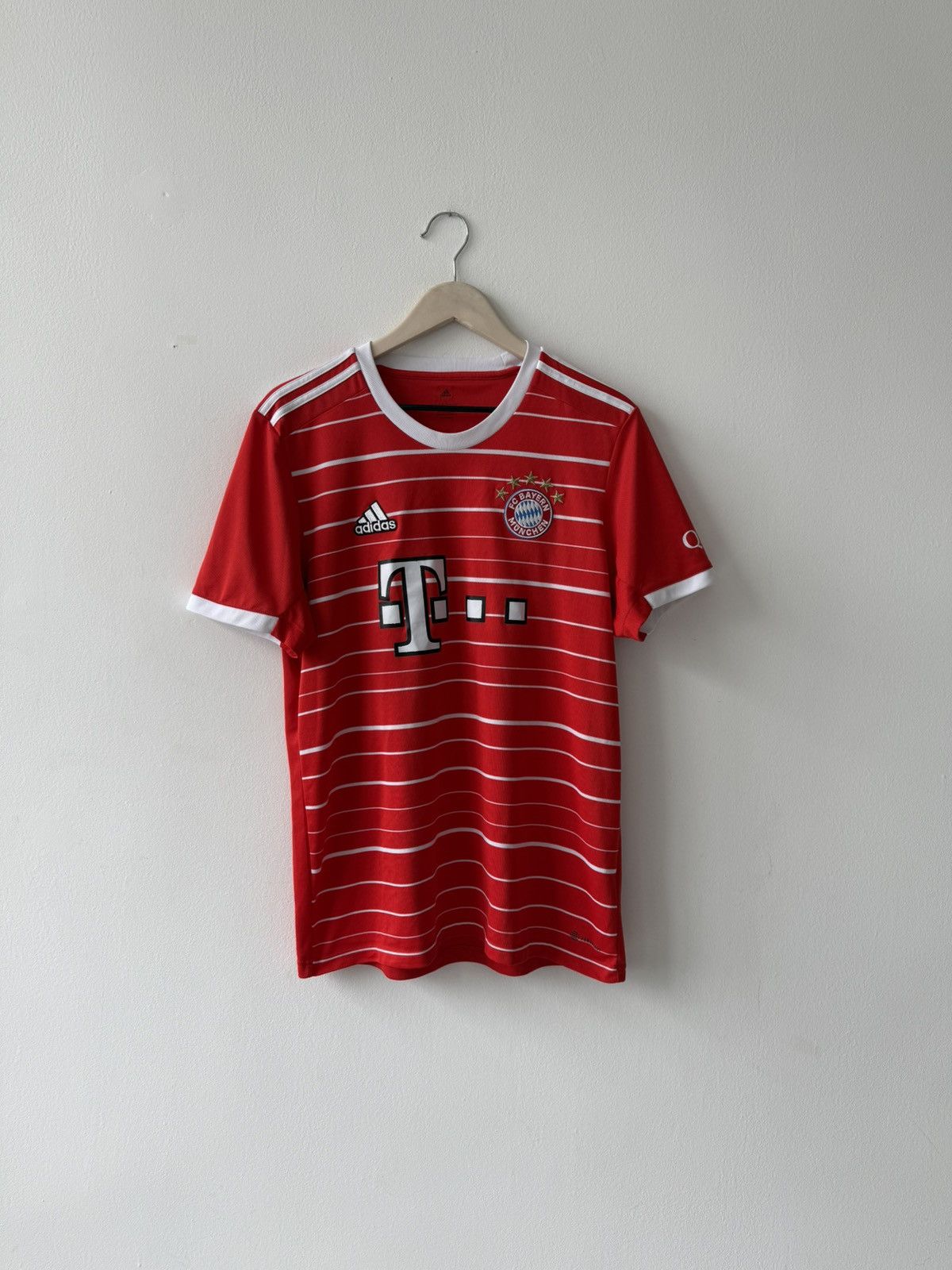 Adidas Adidas FC Bayern Munich 2022-23 Home Jersey Size L Size US L / EU 52-54 / 3 - 1 Thumbnail