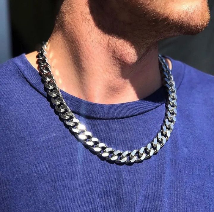 Jewelry Glossy Hip Hop Cuban Chain Necklace Size ONE SIZE - 1 Thumbnail