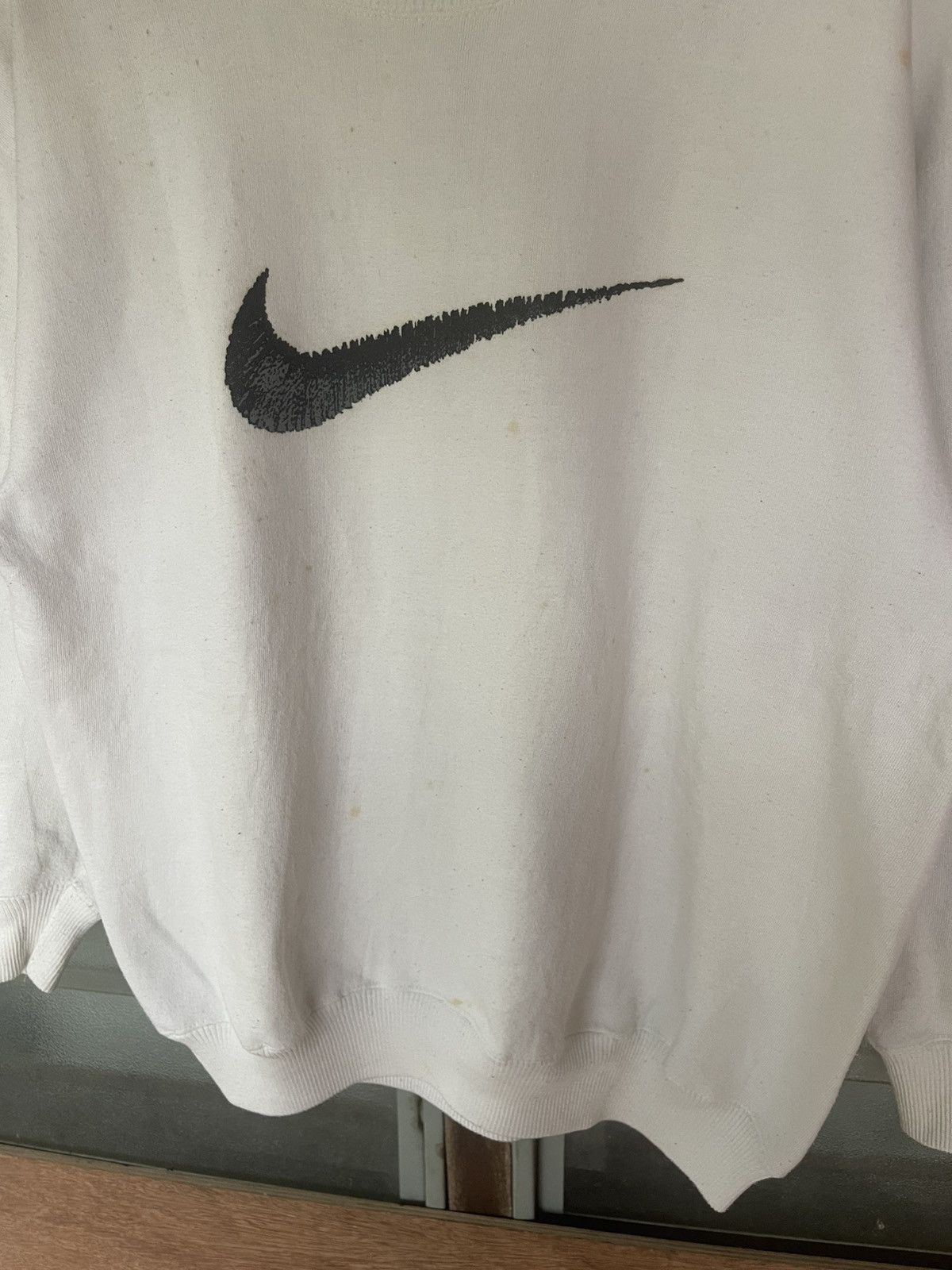 Nike Vintage 90's Nike Big Center Swoosh Crewneck Sweatshirt Size US L / EU 52-54 / 3 - 5 Thumbnail
