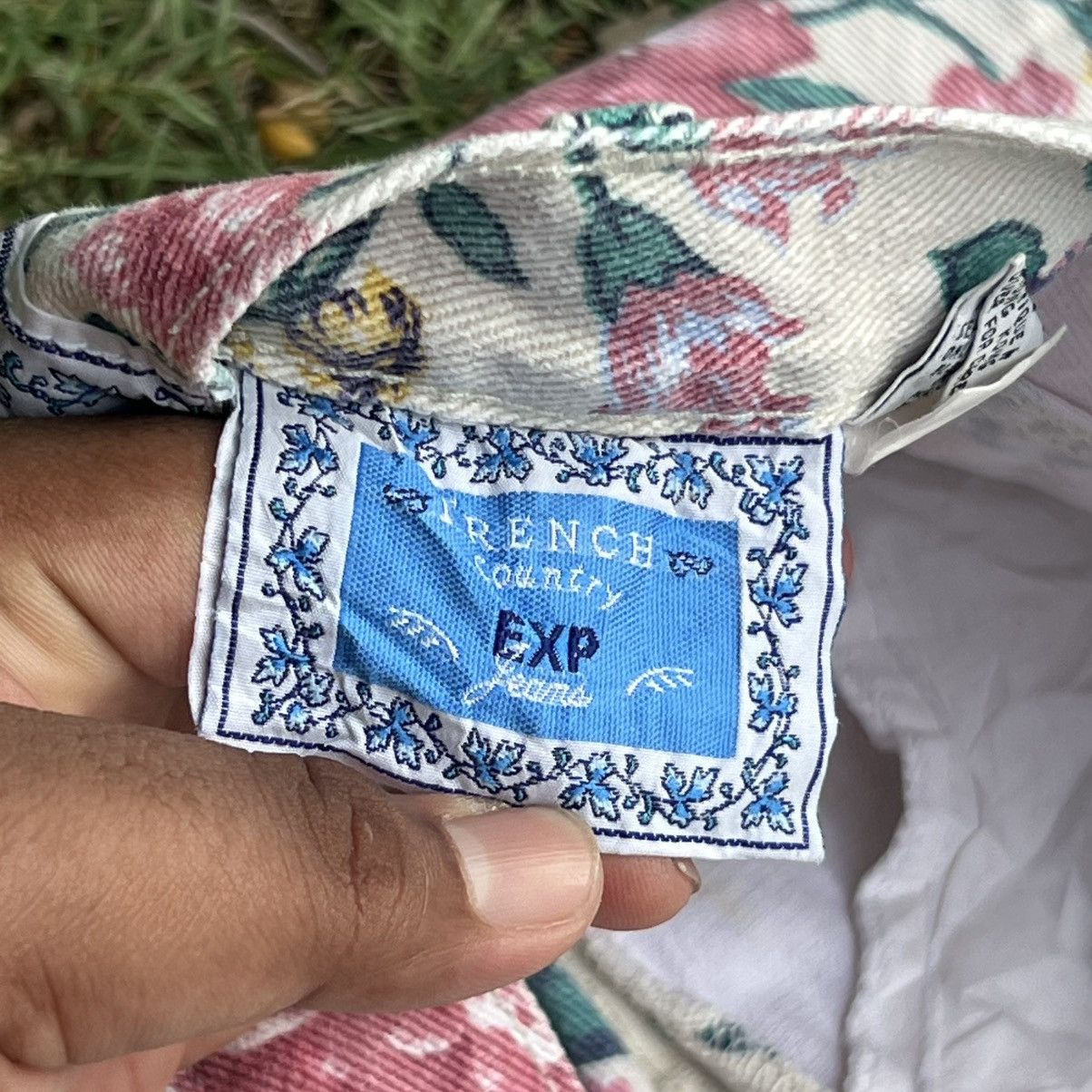 Japanese Brand “VINTAGE” FULL PRINT FLORAL DENIM JEANS STATEMENT PIECE Size US 28 / EU 44 - 8 Thumbnail