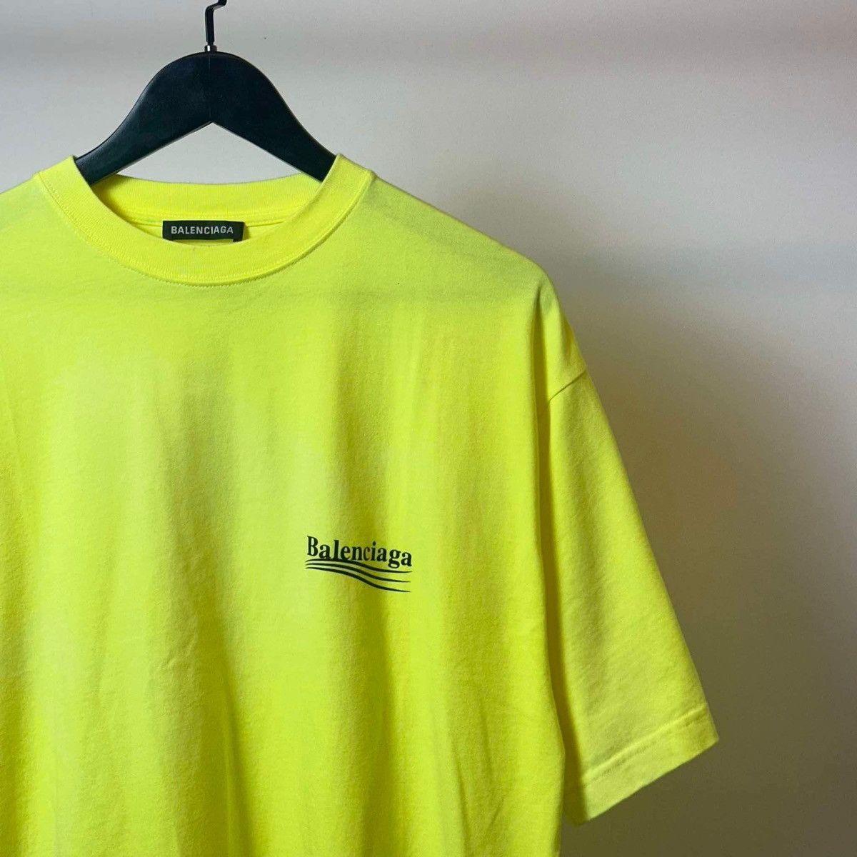 Balenciaga BALENCIAGA WAVE T SHIRT Size US S / EU 44-46 / 1 - 3 Thumbnail