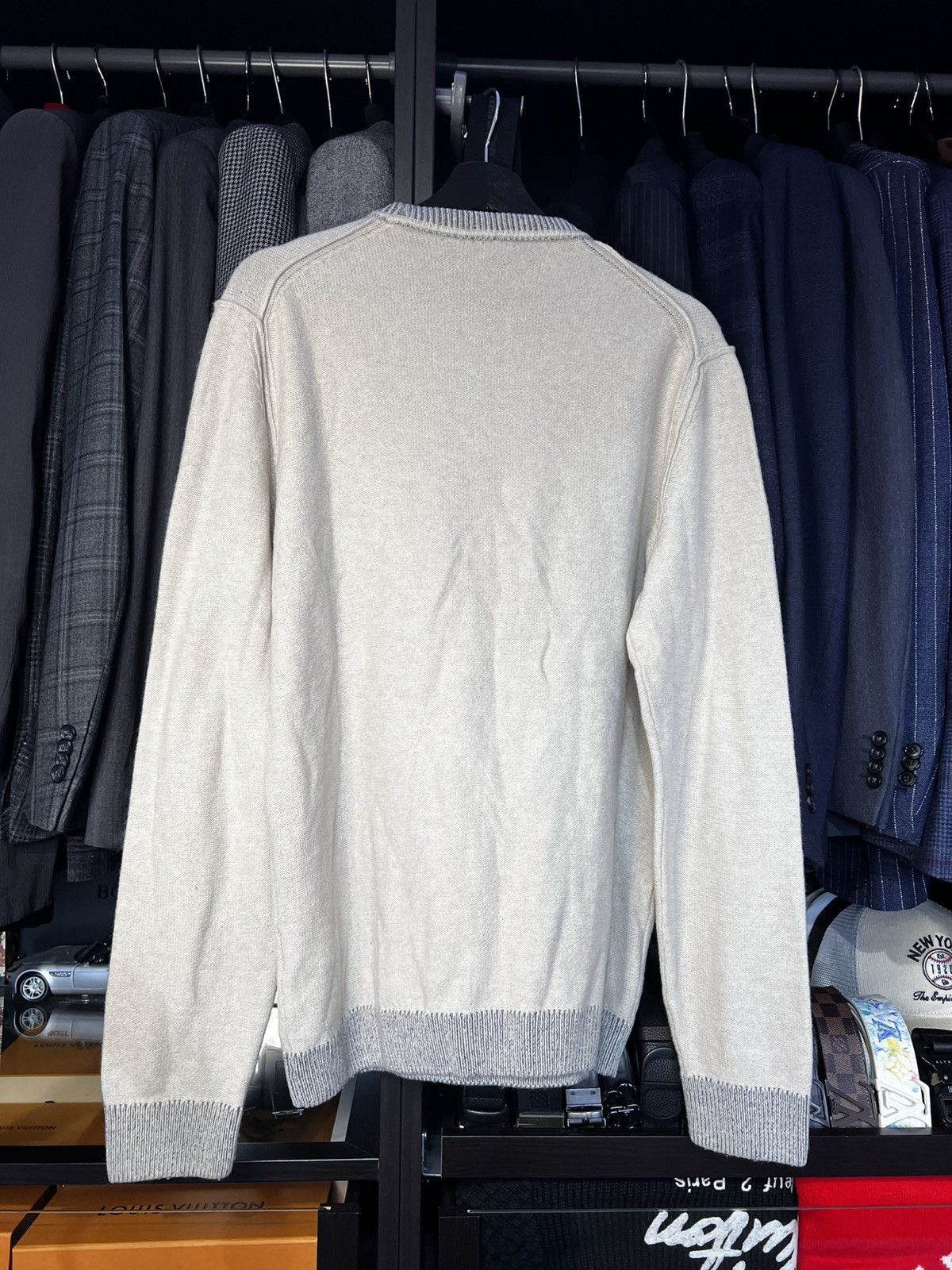Hugo Boss Hugo Boss Knit Sweater - Beige. Size L Size US L / EU 52-54 / 3 - 2 Thumbnail