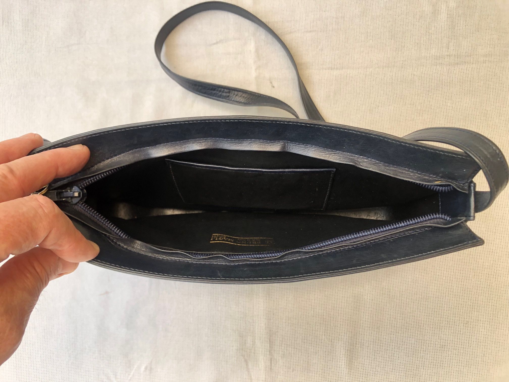 Bruno Magli Bruno Magli Made in Italy Leather Shoulder Bag Vintage Size ONE SIZE - 4 Thumbnail