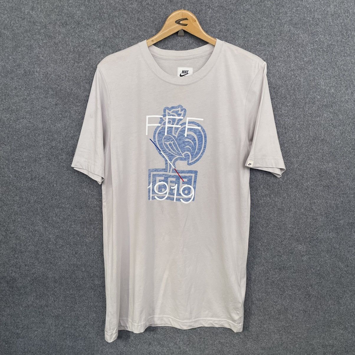 Nike Nike Sportswear x France National Team FFF T Shirt Size US M / EU 48-50 / 2 - 1 Thumbnail