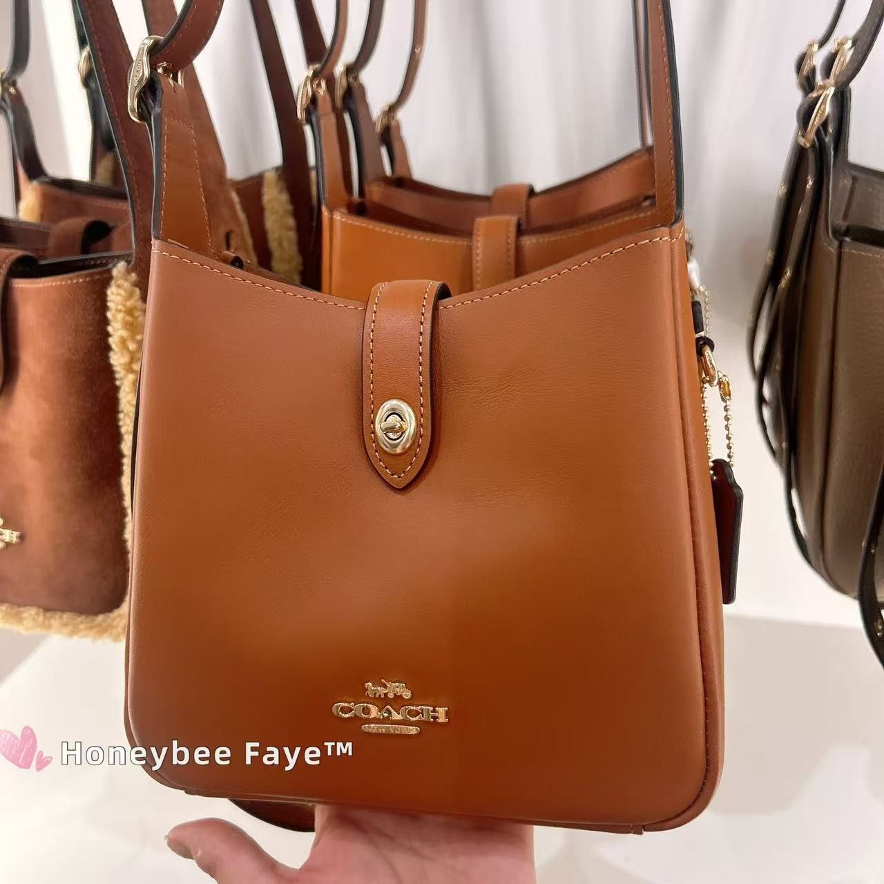 Coach Hadley Mini Crossbody Bag CBM63 Size ONE SIZE - 2 Thumbnail