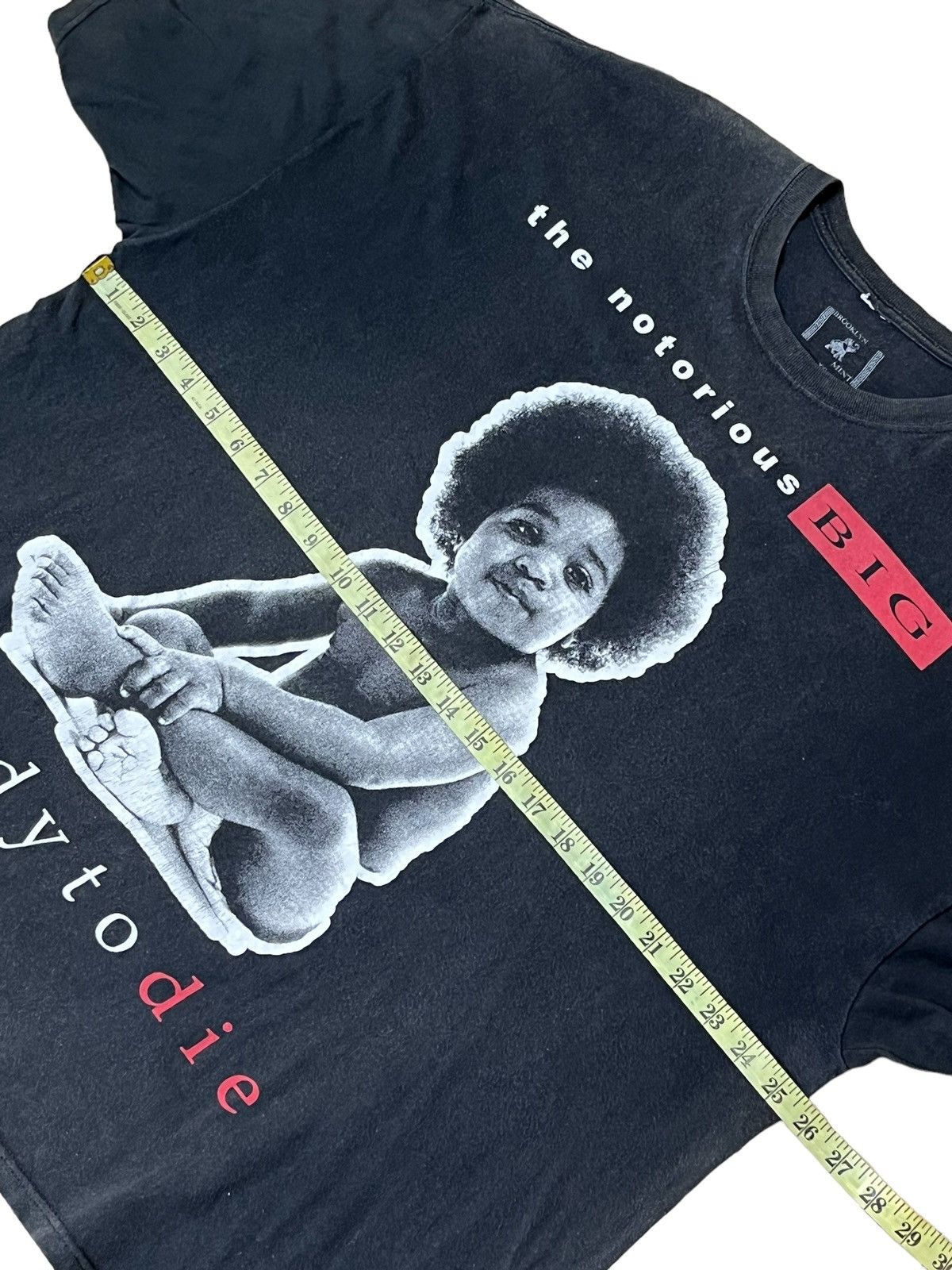 Rap Tees THE NOTORIOUS BIG “READY TO DIE” SUNFADED TEE SHIRT Size US XXL / EU 58 / 5 - 7 Thumbnail