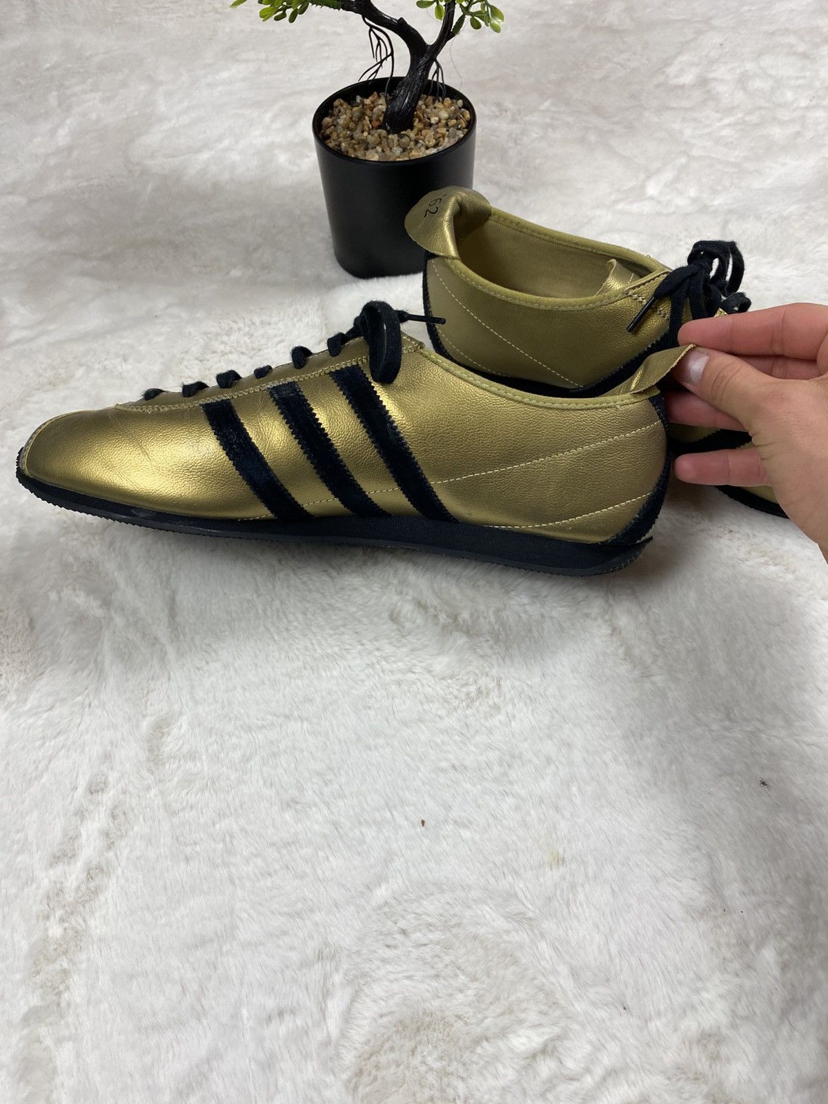 Adidas Rare Adidas Special Gold Edition – Vintage Vibes Only Size US 11 / EU 44 - 5 Thumbnail