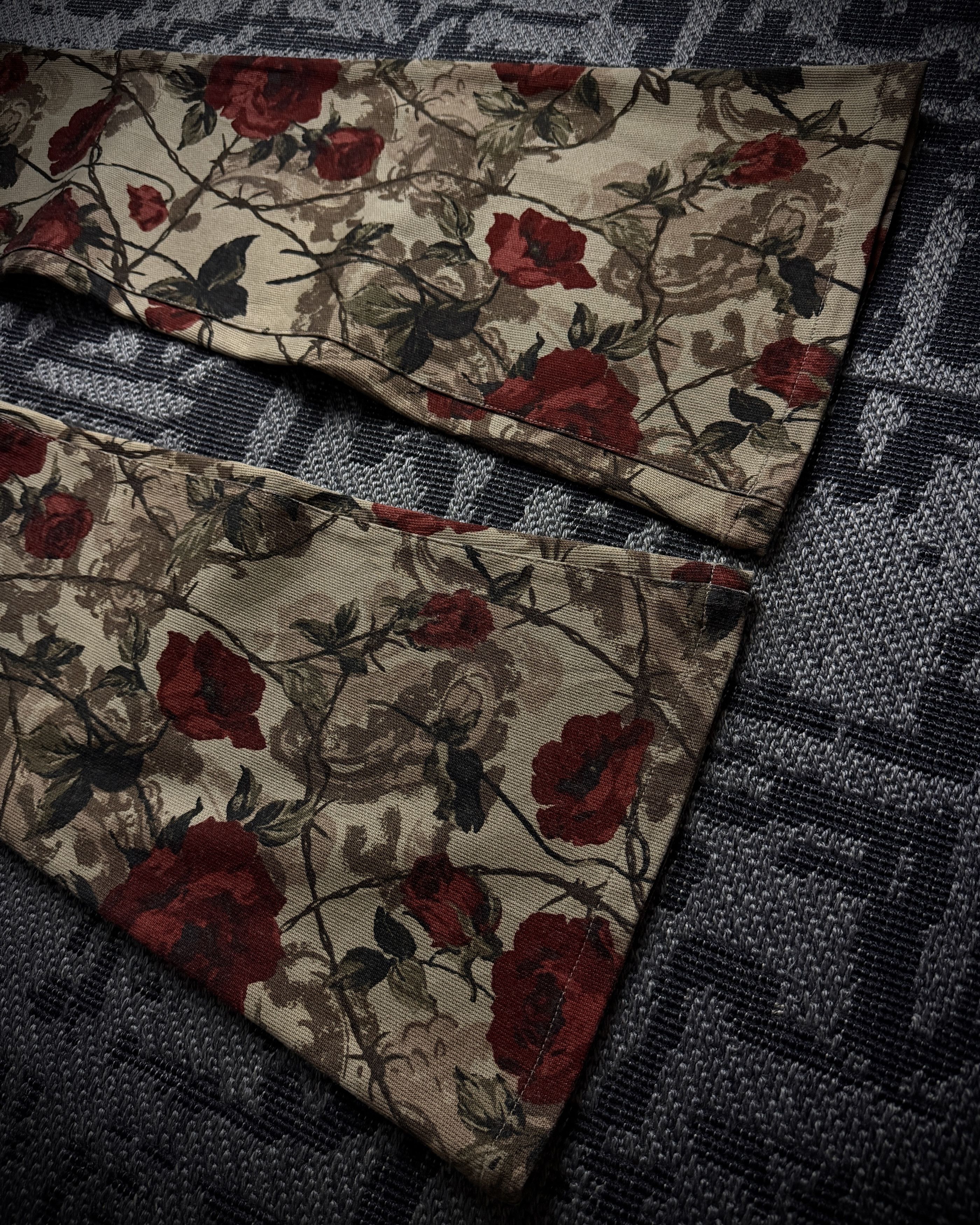 Tornado Mart Tornado Mart Rose Floral Flared Pants Size US 34 / EU 50 - 4 Thumbnail
