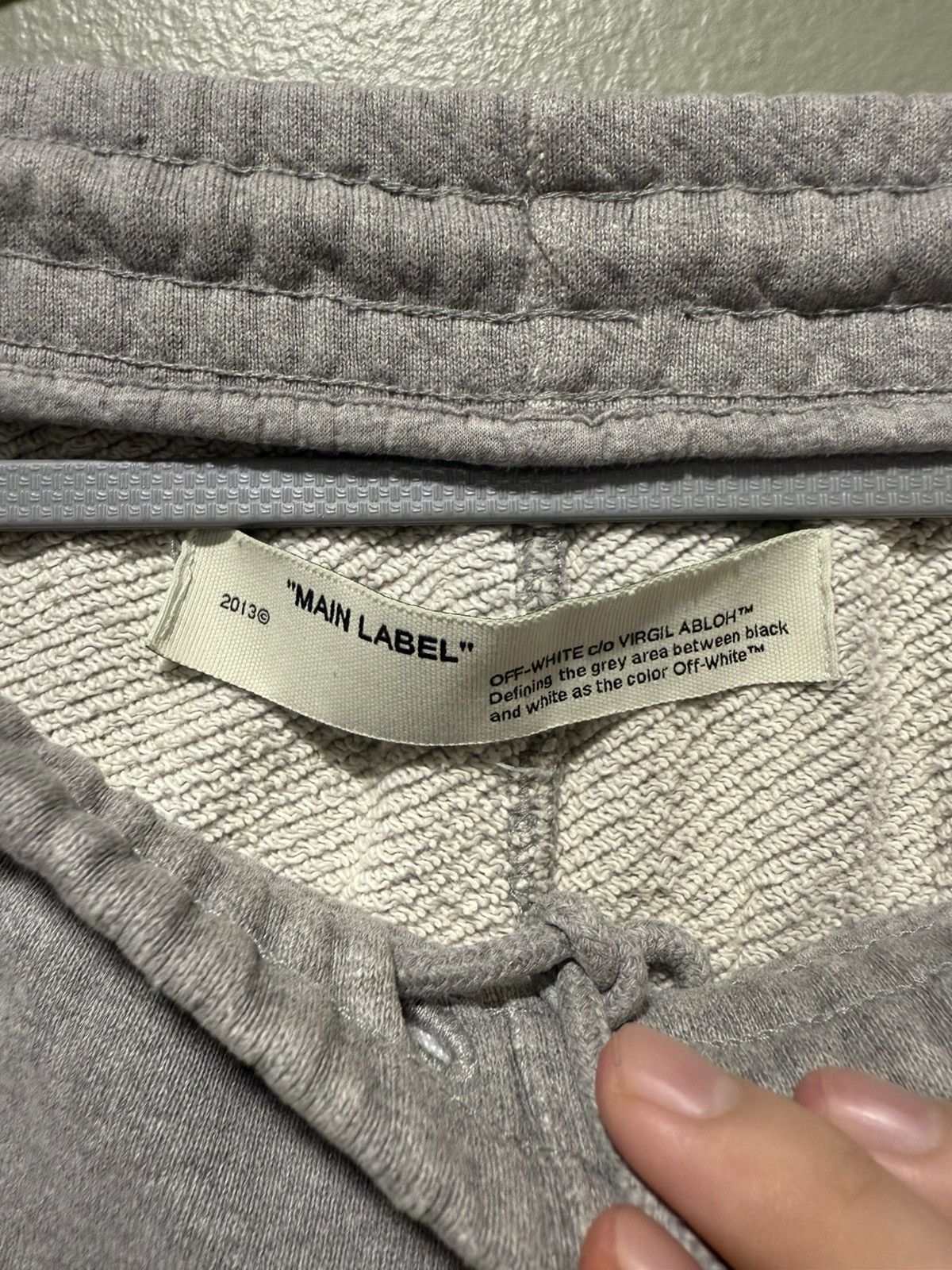 Off-White Off white Sweats Grey Size US 34 / EU 50 - 4 Thumbnail