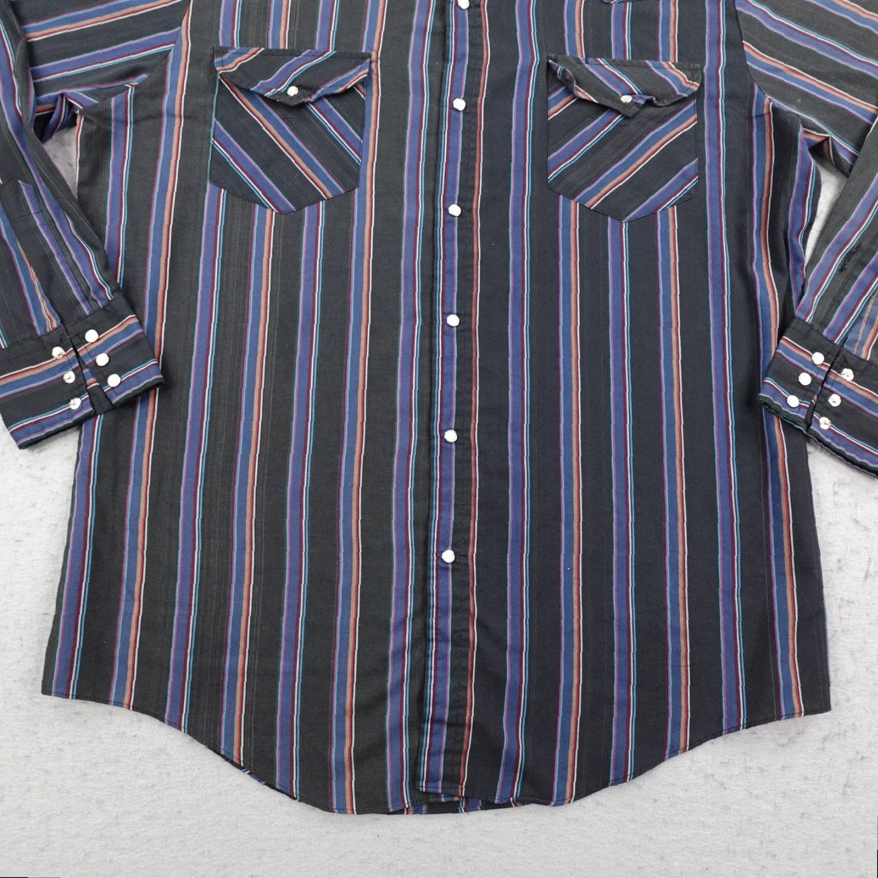 Vintage VINTAGE Saddlebrook Shirt Mens L Black Stripes Western Pearl Snap Rodeo USA Shirt Size US L / EU 52-54 / 3 - 5 Thumbnail