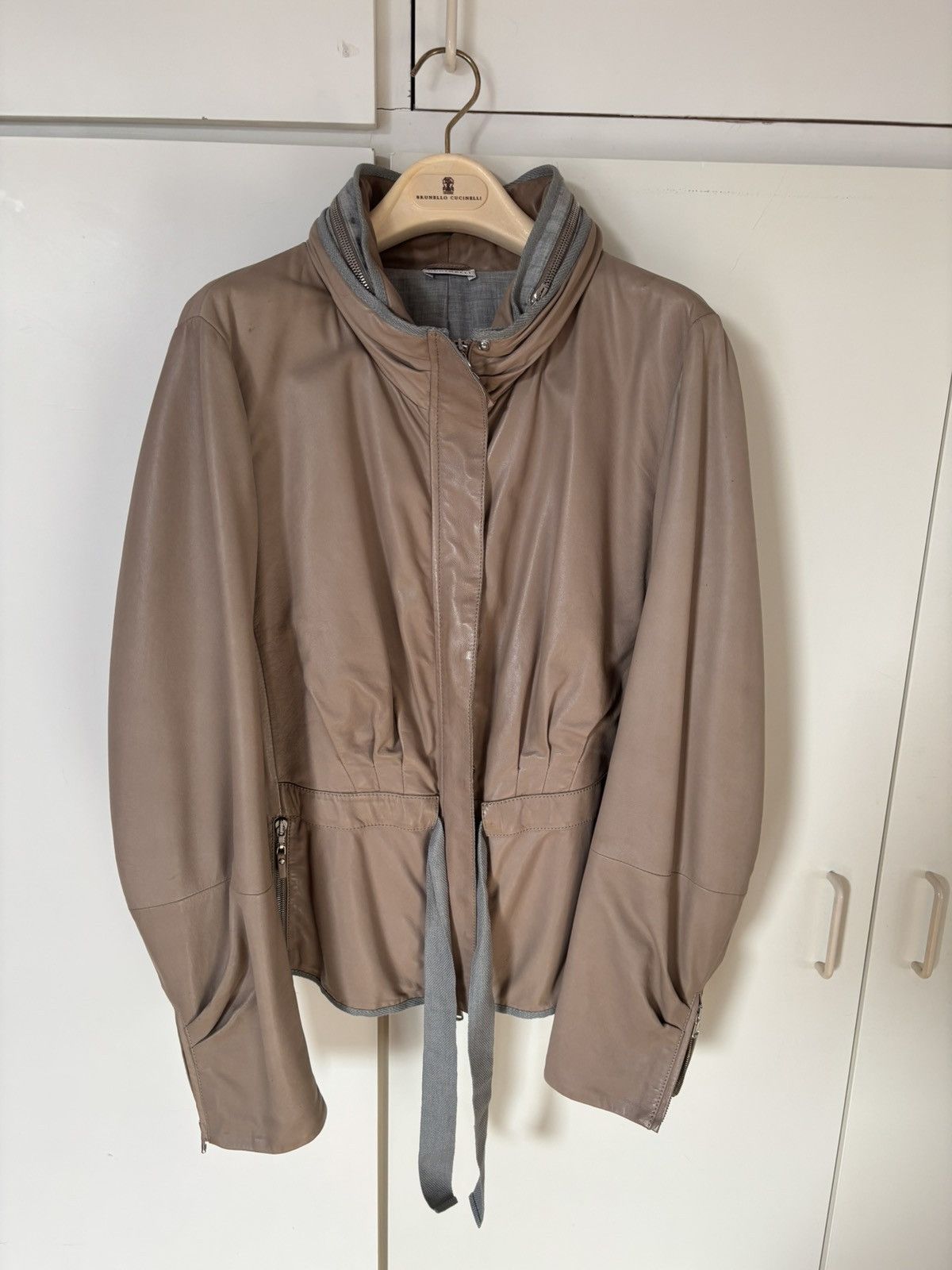 Brunello Cucinelli Brunello Cucinelli Elephant Beige Leather Bomber Jacket Size XL / US 12-14 / IT 48-50 - 3 Thumbnail