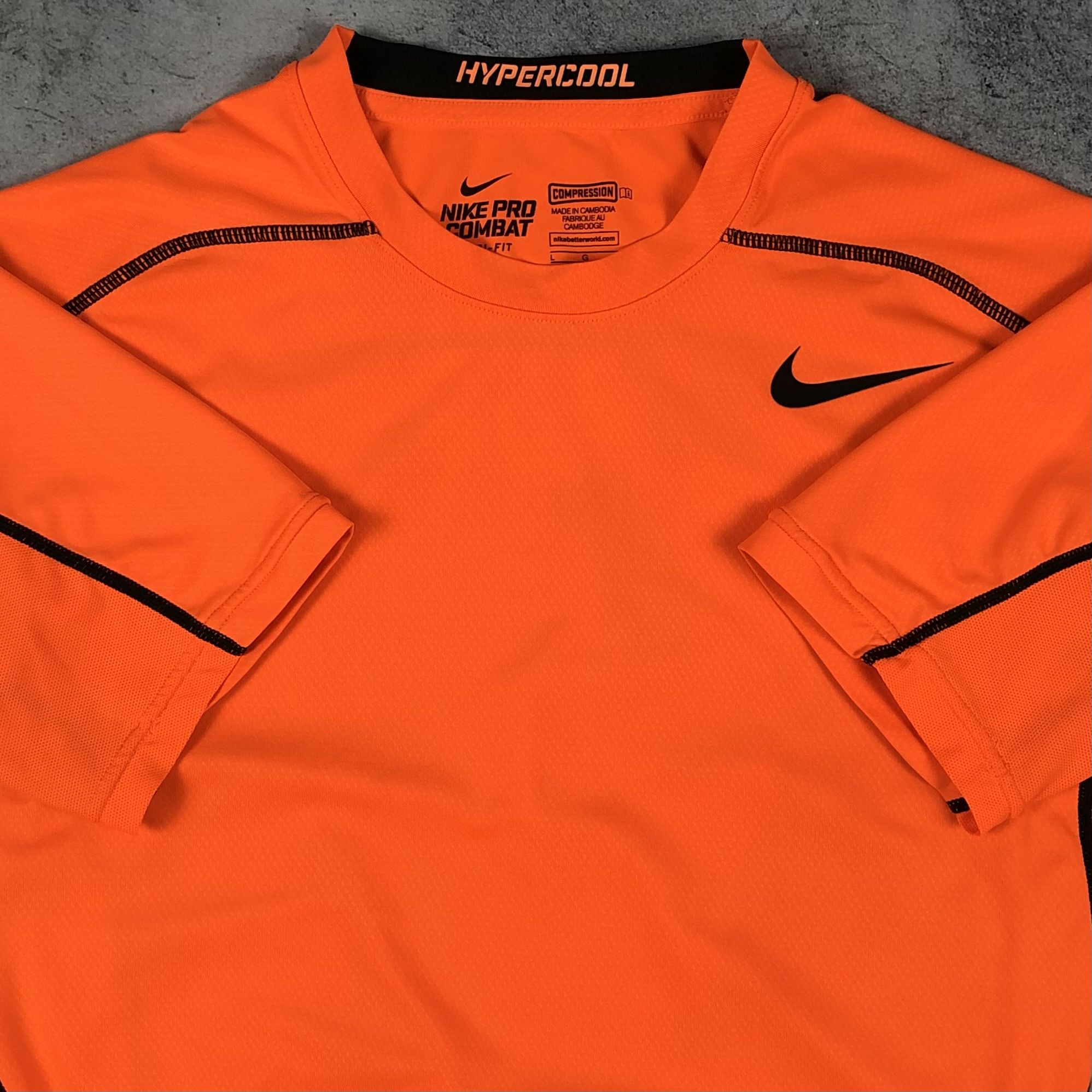 Nike Nike Pro Combat Dri-Fit Compression Tee Hypercool Size US L / EU 52-54 / 3 - 12 Thumbnail