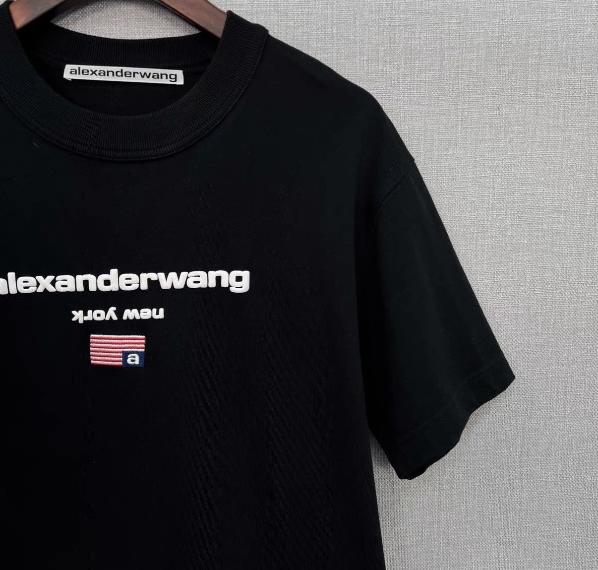 Alexander Wang Alexander Wang Black Foam Print Letter Short Sleeve T-Shirt Size US S / EU 44-46 / 1 - 3 Thumbnail