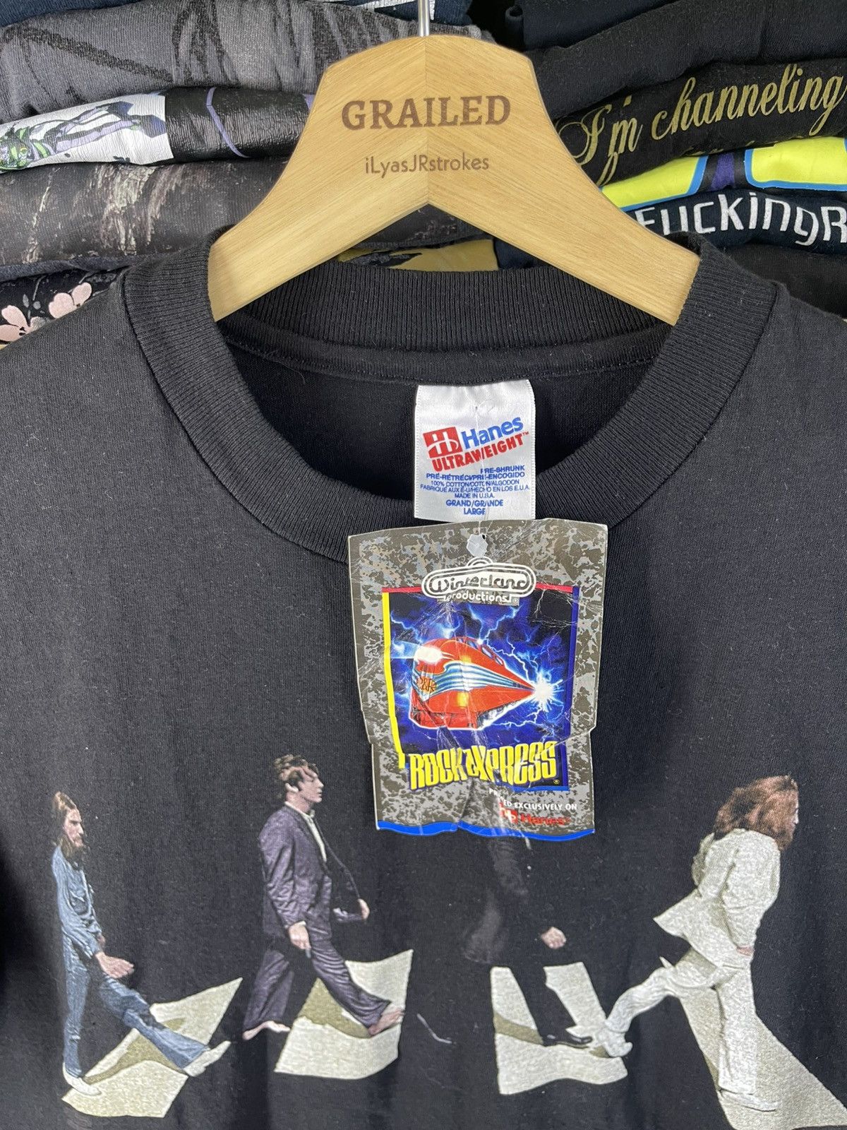 Band Tees vintage 1990s The Beatles "Abbey Road" t-shirt Winterland Size US L / EU 52-54 / 3 - 15 Thumbnail