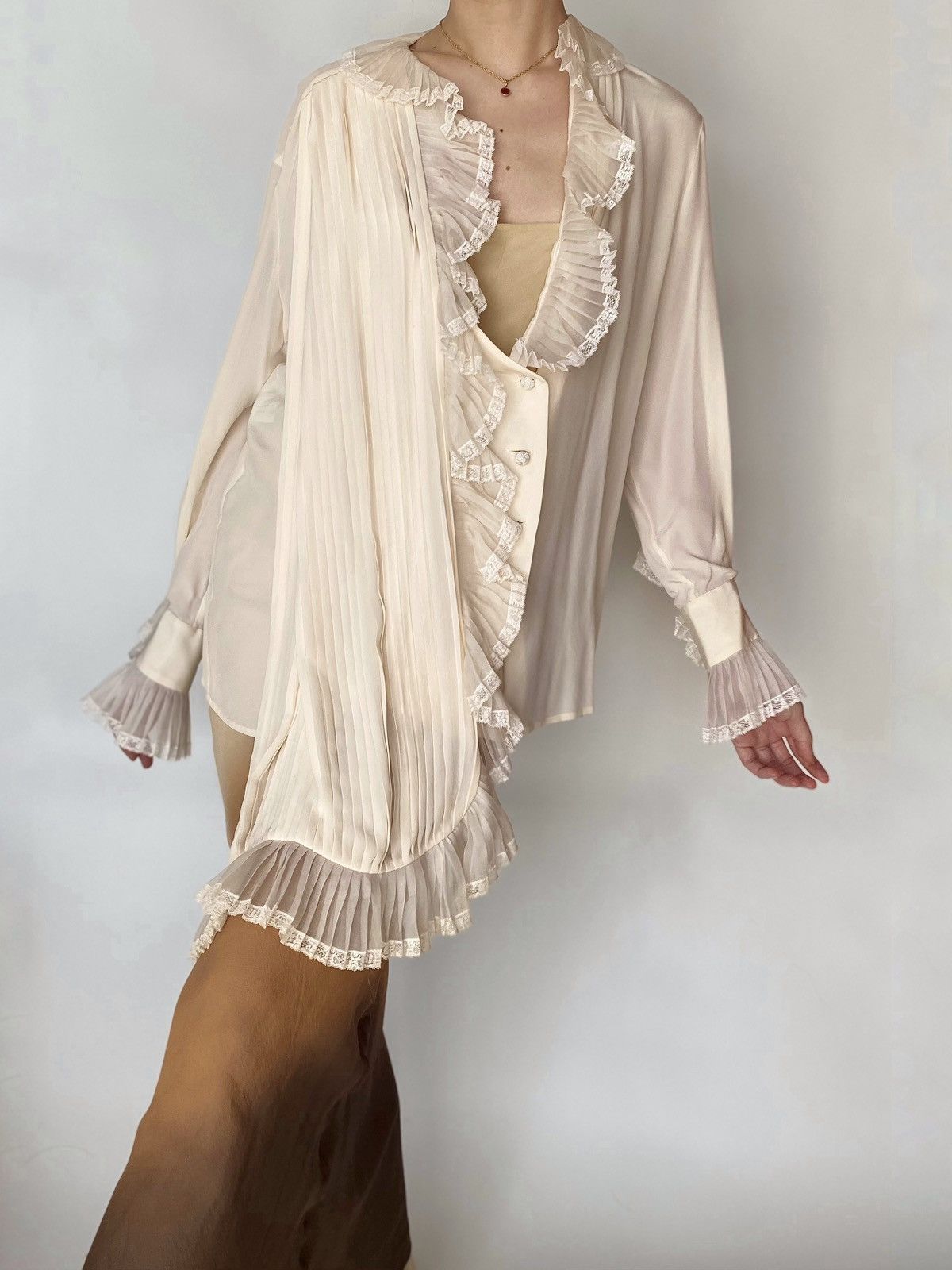 Image of Gianfranco Ferre Pure Silk Pleated Ruffled Lace Blouse in Beige, Women's (Size Small)