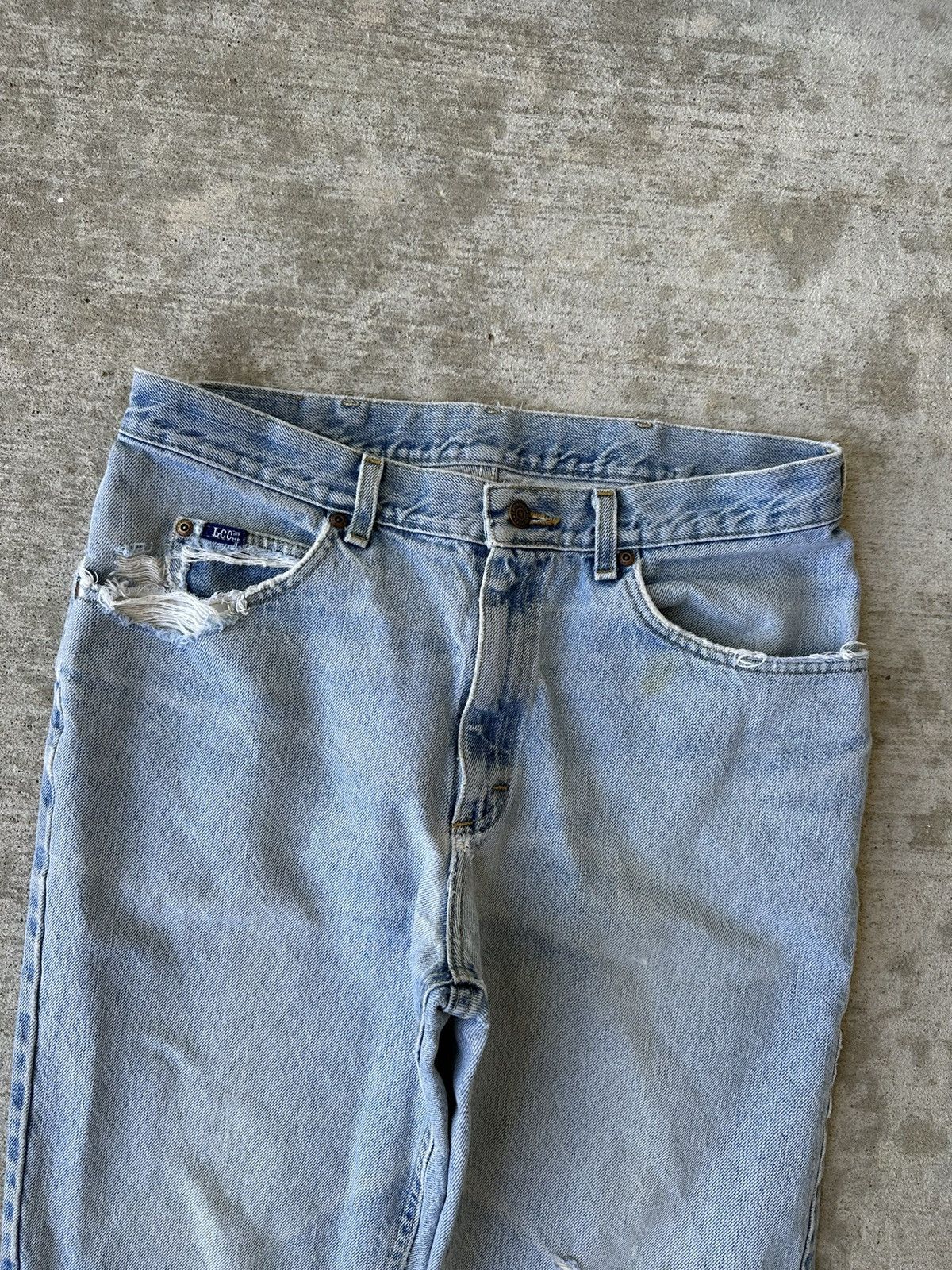 Lee 90s Lee Distressed Light Wash Denim Jeans Size US 33 - 4 Thumbnail