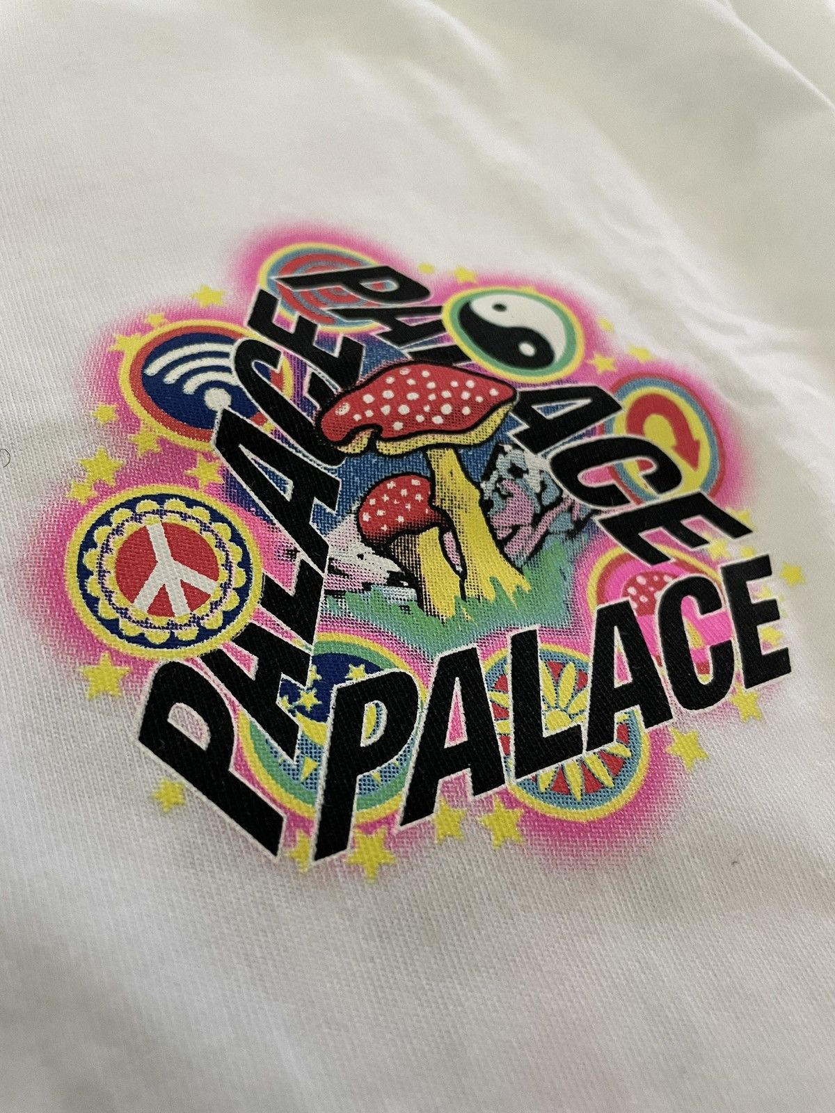 Palace PALACE BUN 5G T-SHIRT ‘22 Size US L / EU 52-54 / 3 - 3 Thumbnail