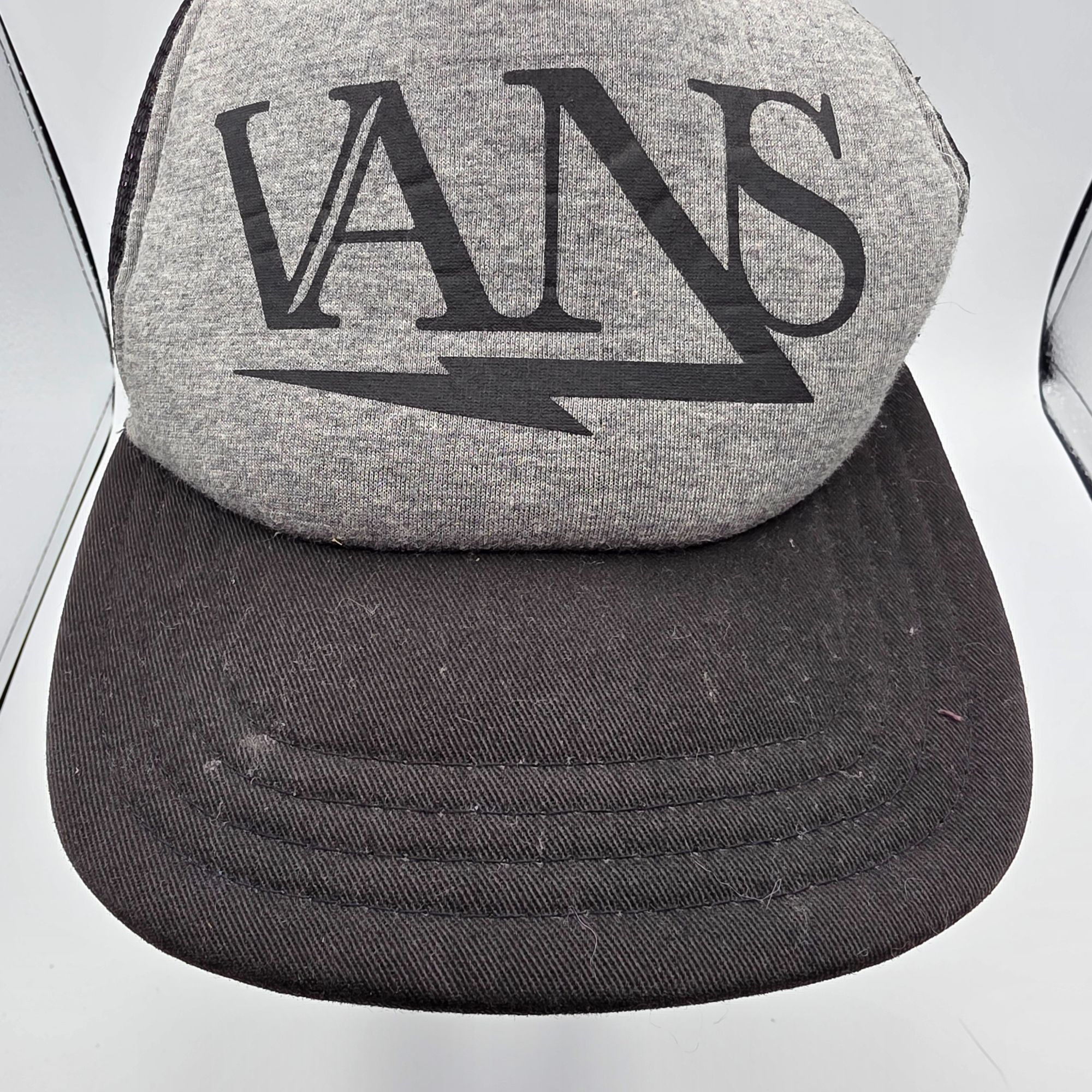 Vans Vans Gray Black Trucker Snapback Logo Hat Mesh Back Casual O Size ONE SIZE - 5 Thumbnail