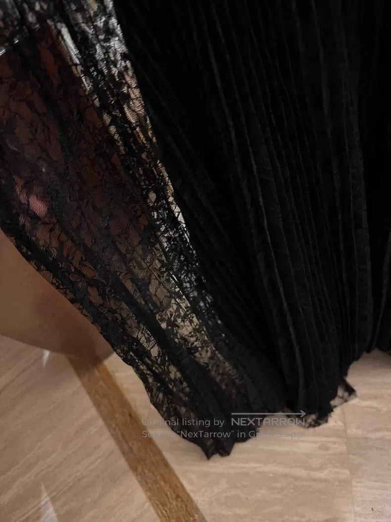 Valentino Valentino Black lace dress Size M / US 6-8 / IT 42-44 - 3 Thumbnail