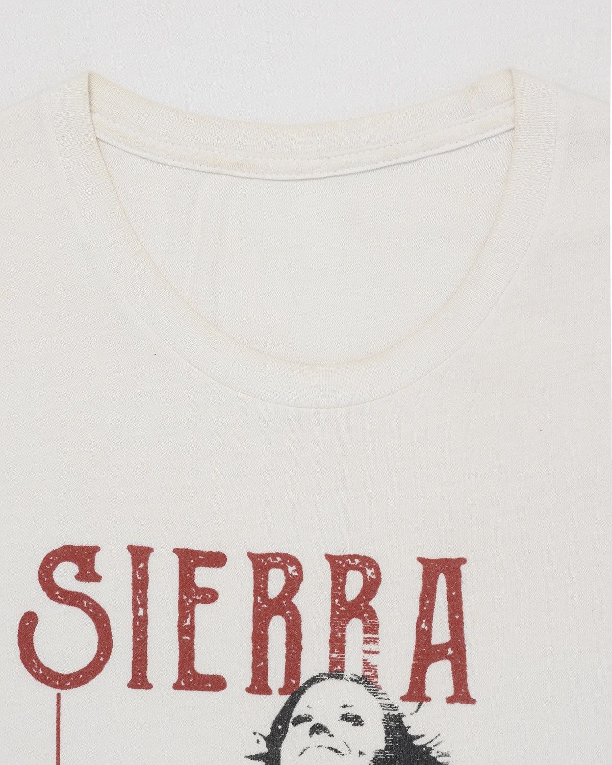 Vintage “Sierra Hull” Graphic Tee Size US S / EU 44-46 / 1 - 3 Thumbnail