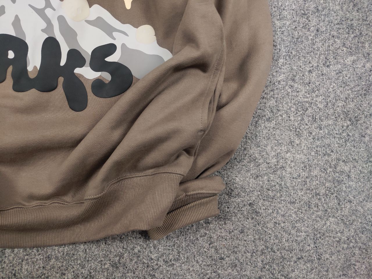 Broken Planet Broken Planet Cosmic Peaks Logo Brown Oversized hoodie Size US M / EU 48-50 / 2 - 7 Thumbnail