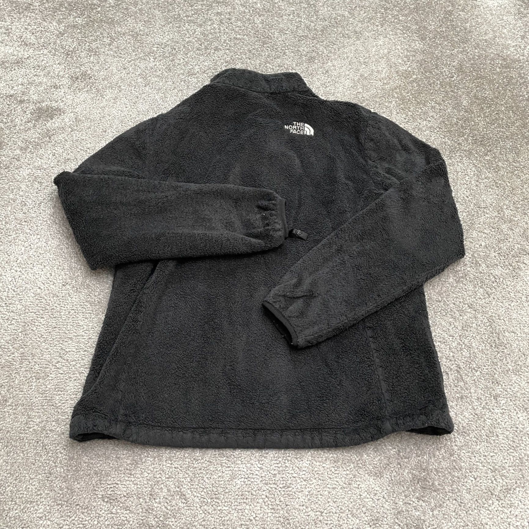The North Face VINTAGE? No, it's not vintage. The North Face Oso Jacket Womens M Black Full Zip Pockets Oso Fleece Outdoor Size M / US 6-8 / IT 42-44 - 2 Thumbnail