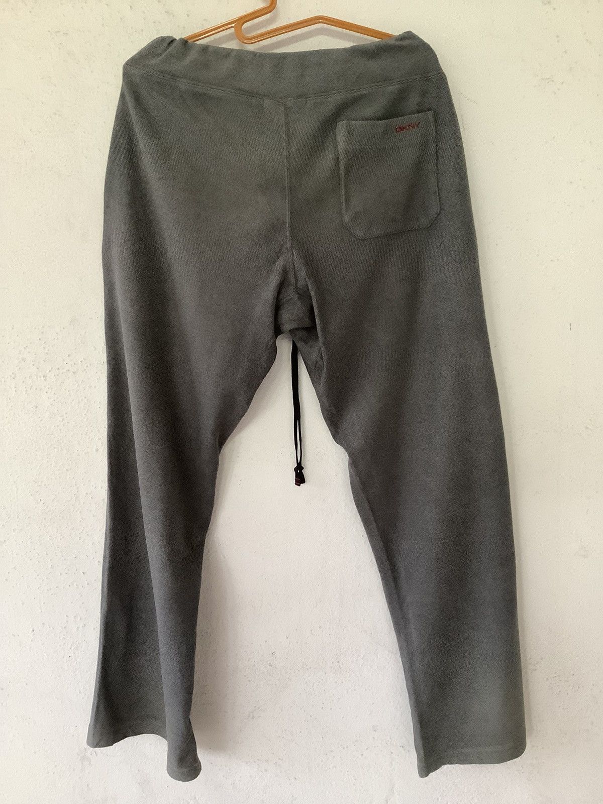 DKNY × Vintage Vintage DKNY Joggers Size 32" / US 10 / IT 46 - 9 Thumbnail