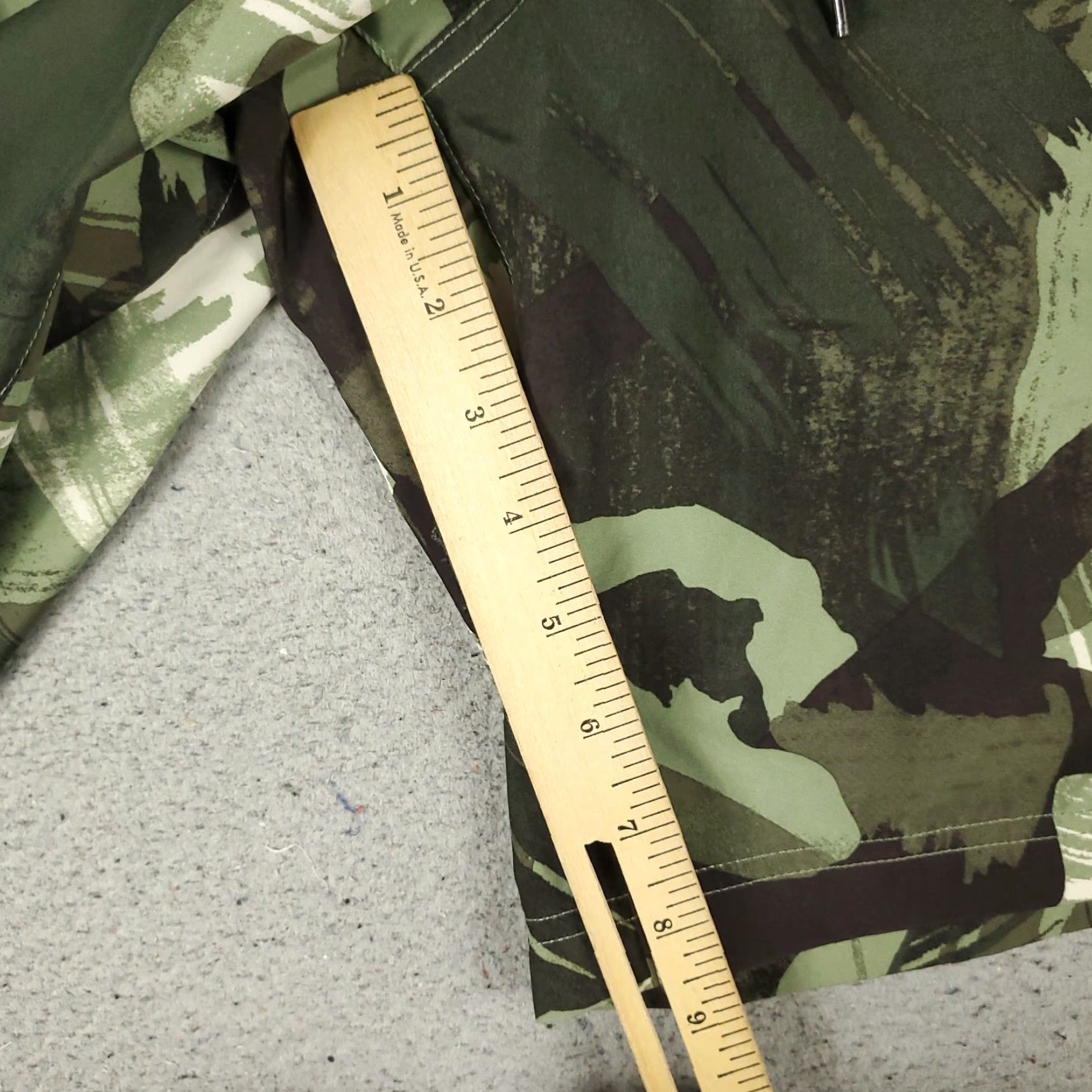 Nike Nike Shorts Mens Medium Green Camouflage Dri FitActive Athletic Training Size US 31 - 7 Thumbnail