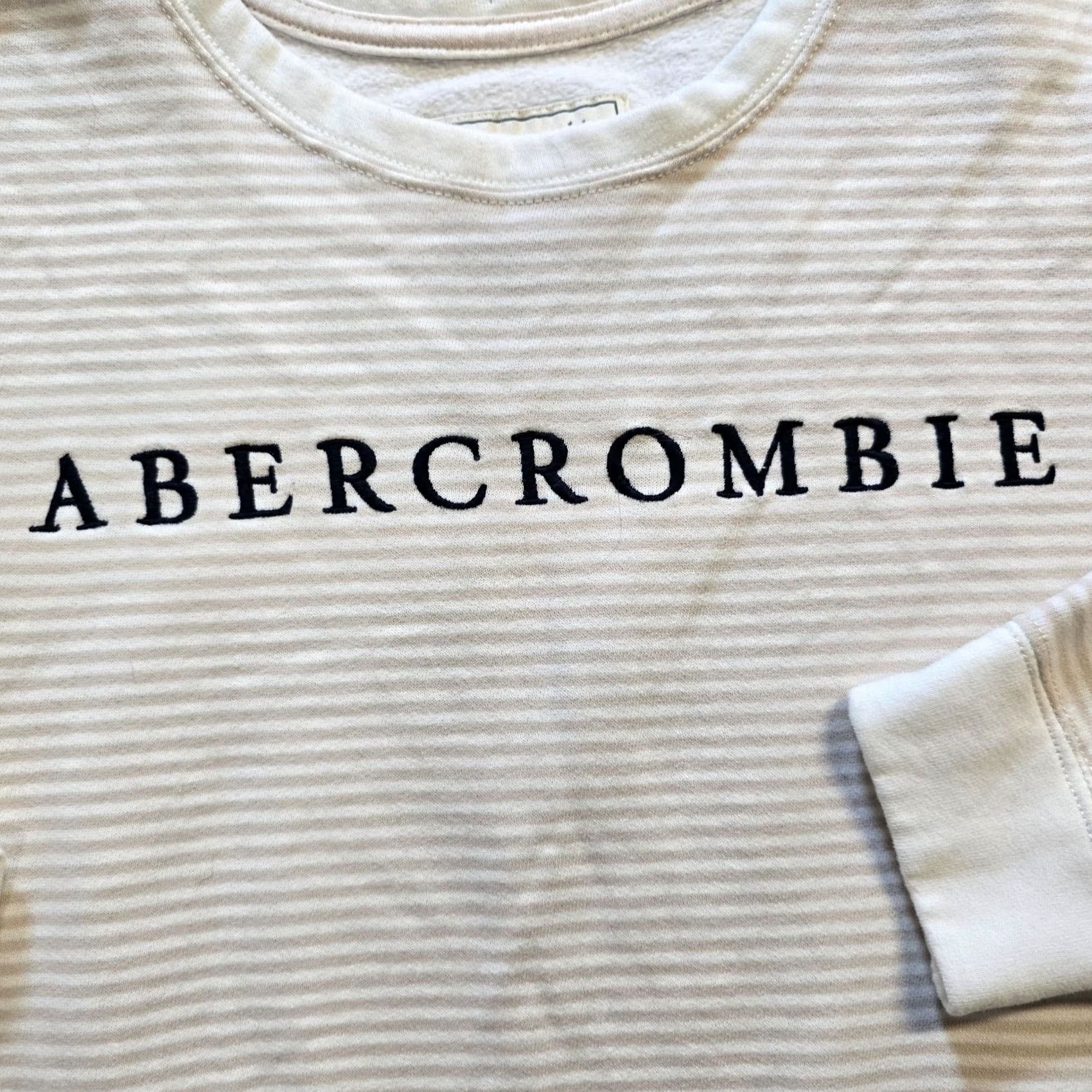 Abercrombie & Fitch Abercrombie & Fitch Sweatshirt Women Small Beige White Striped Logo Lounge Crew Neck Pullover Sweatshirt Size S / US 4 / IT 40 - 3 Thumbnail