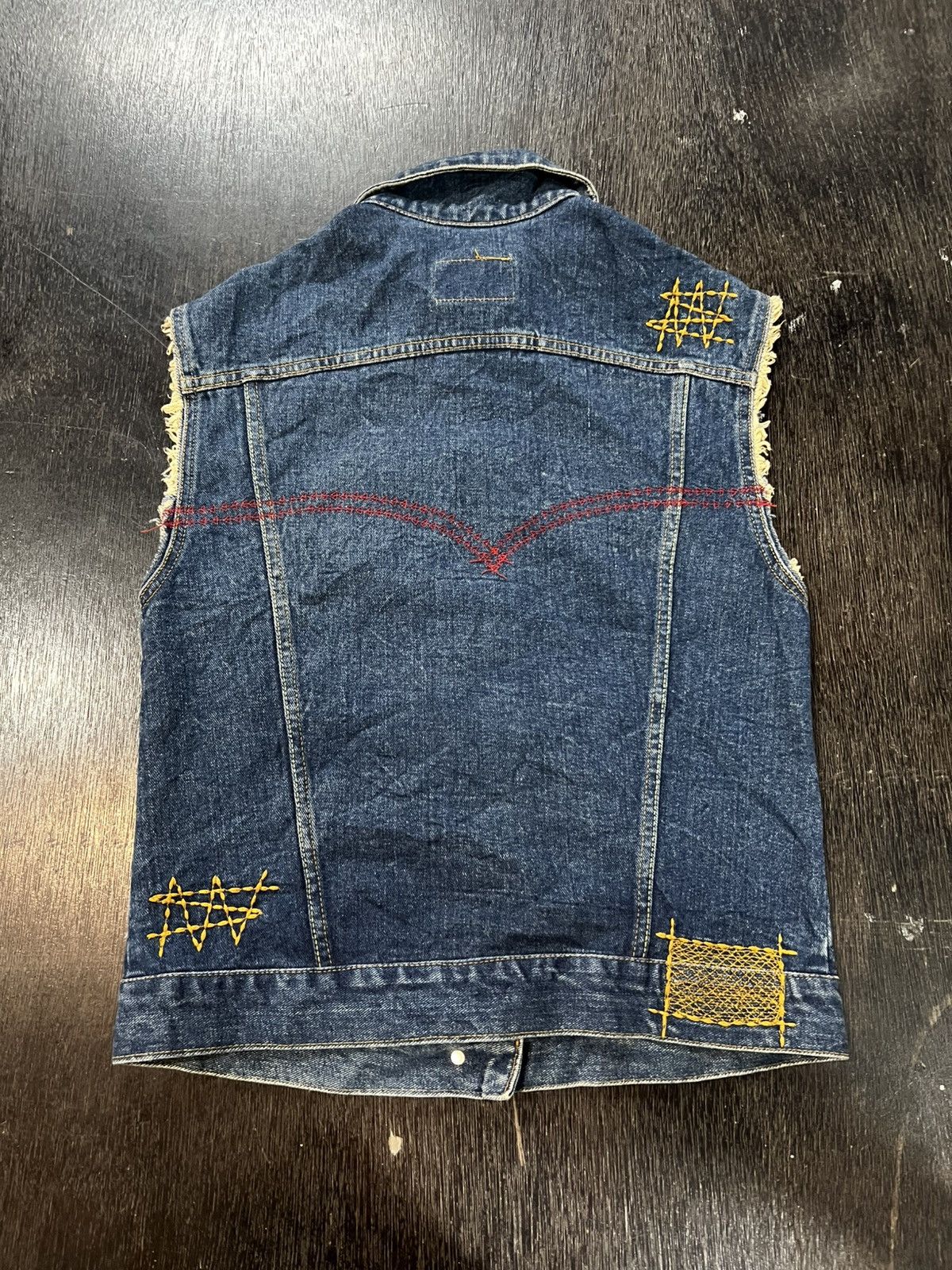 Japanese Brand DOUBLE U Custom Stitch Distressed Denim Vest Size US M / EU 48-50 / 2 - 8 Thumbnail