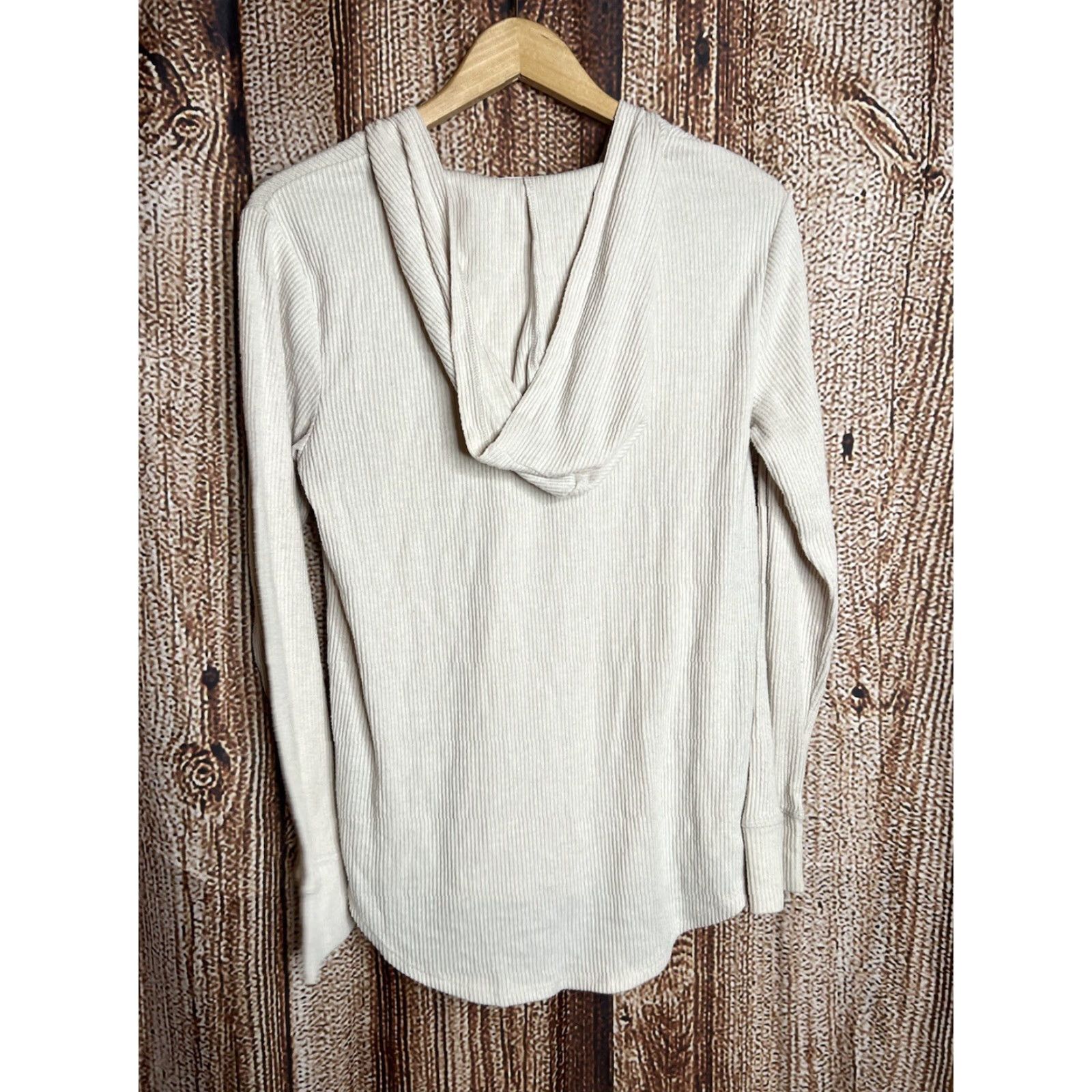 Eddie Bauer Eddie Bauer Hoodie Womens Medium Beige Pullover Sweater Size M / US 6-8 / IT 42-44 - 3 Thumbnail