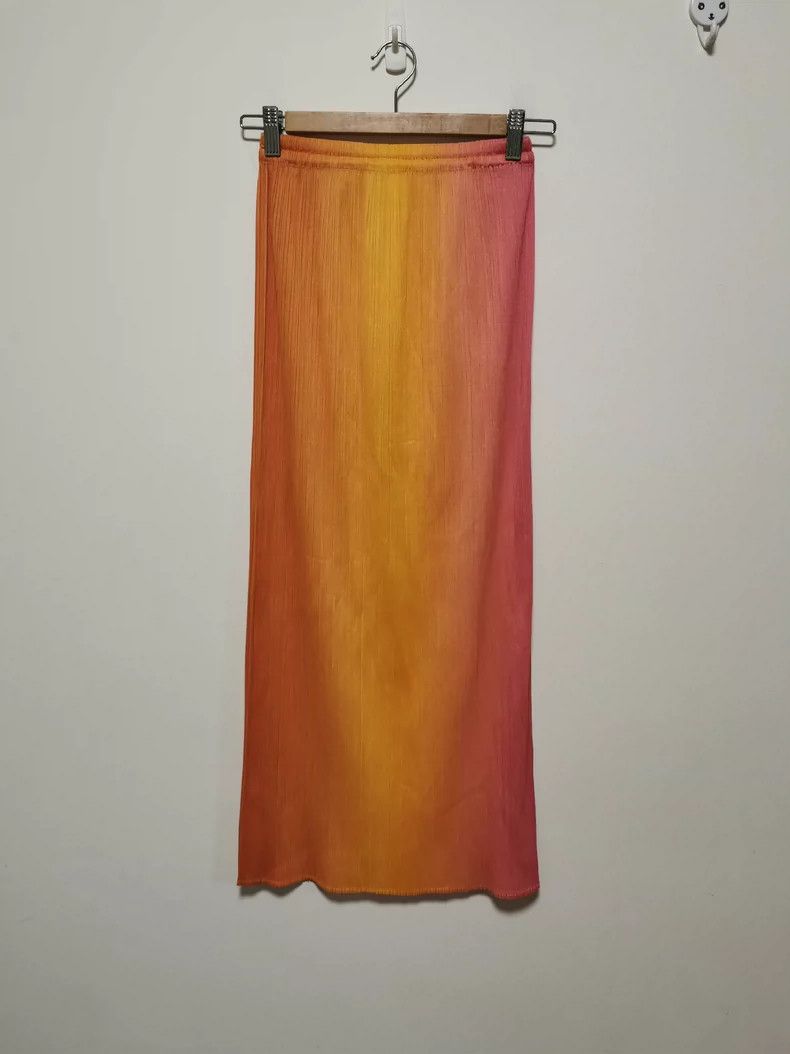 Other Issey Miyake size:3 Orange vintage gradient half skirt Size 23" - 1 Thumbnail