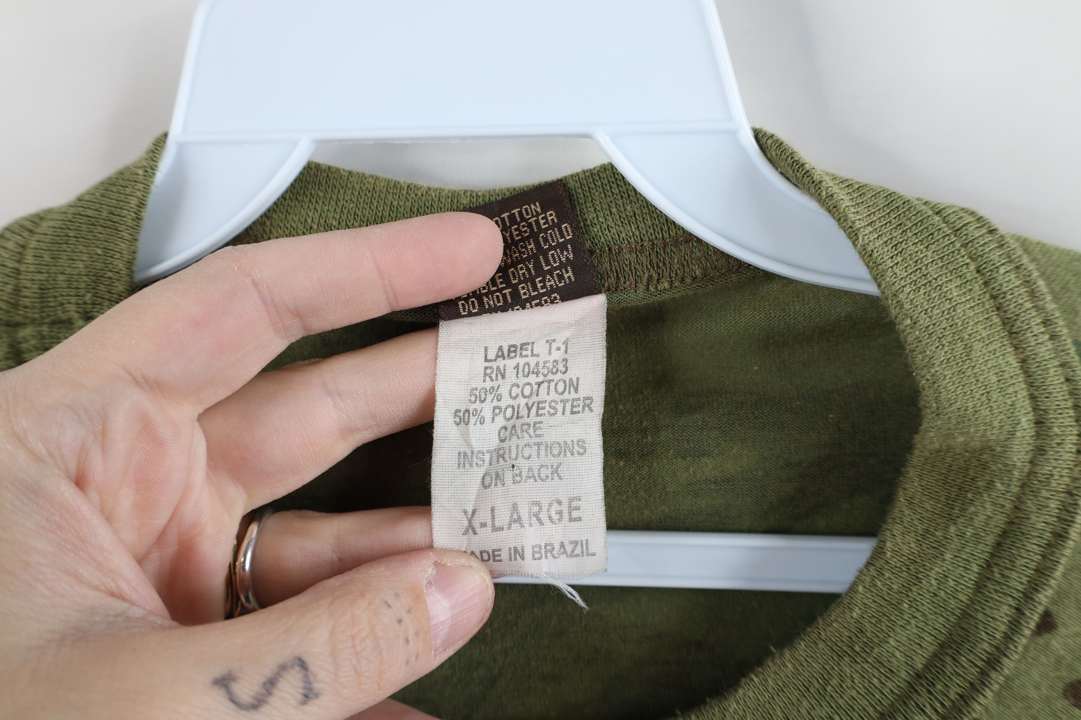 Vintage Vintage 90s Streetwear Thin Camouflage Long Sleeve T-Shirt Size US XL / EU 56 / 4 - 6 Thumbnail