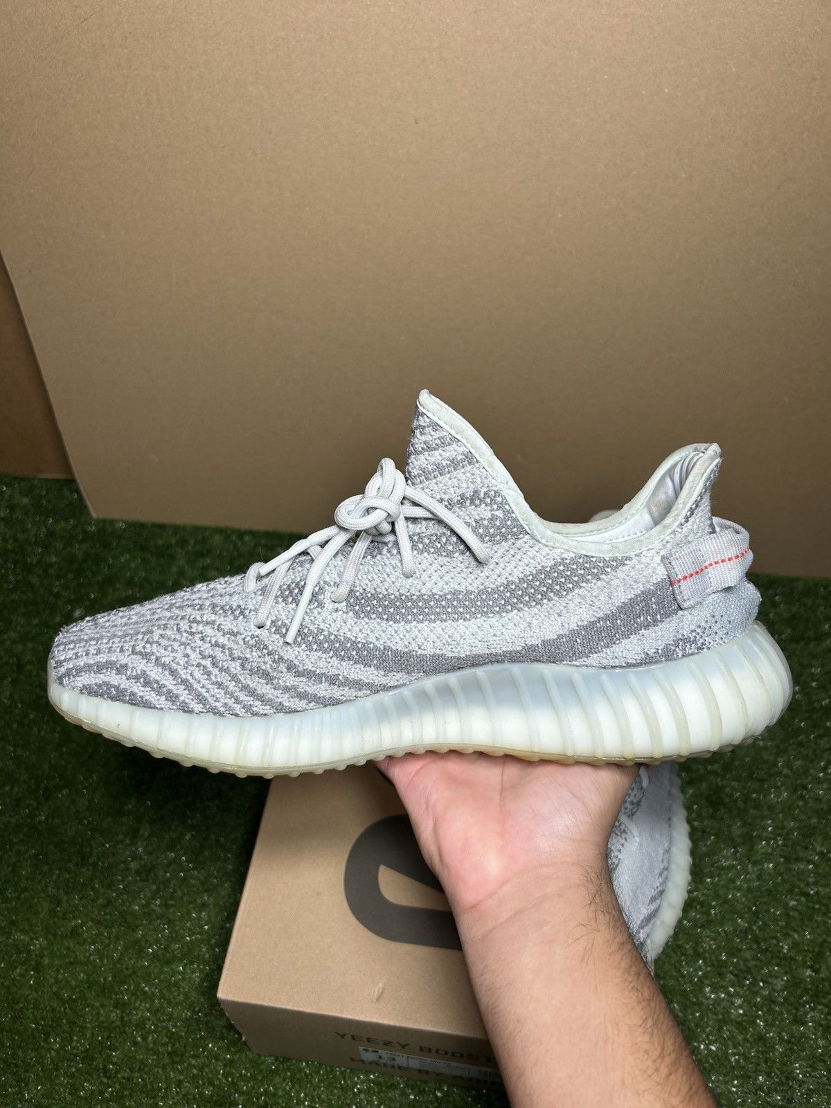 Yeezy Yeezy 350 blue tint Size US 12 / EU 45 - 7 Thumbnail