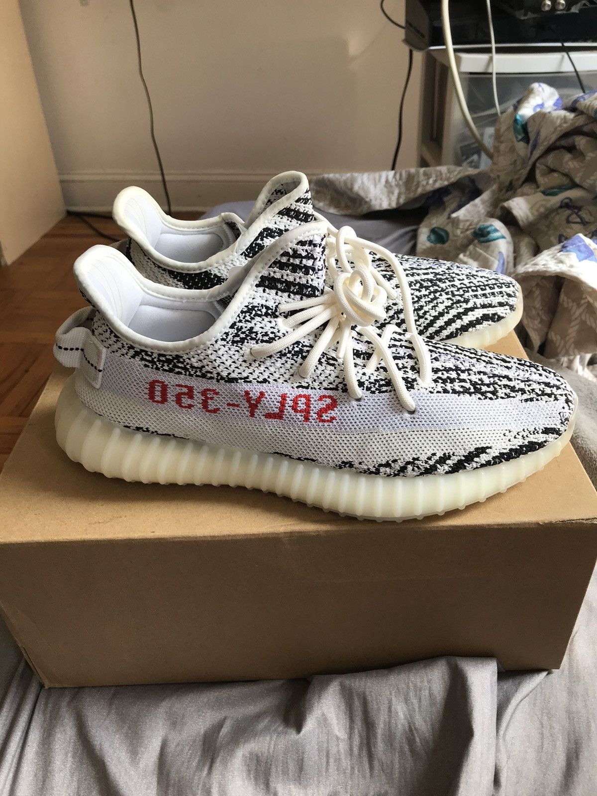 Yeezy Yeezy boost 350 V2 Size US 7.5 / EU 40-41 - 4 Thumbnail