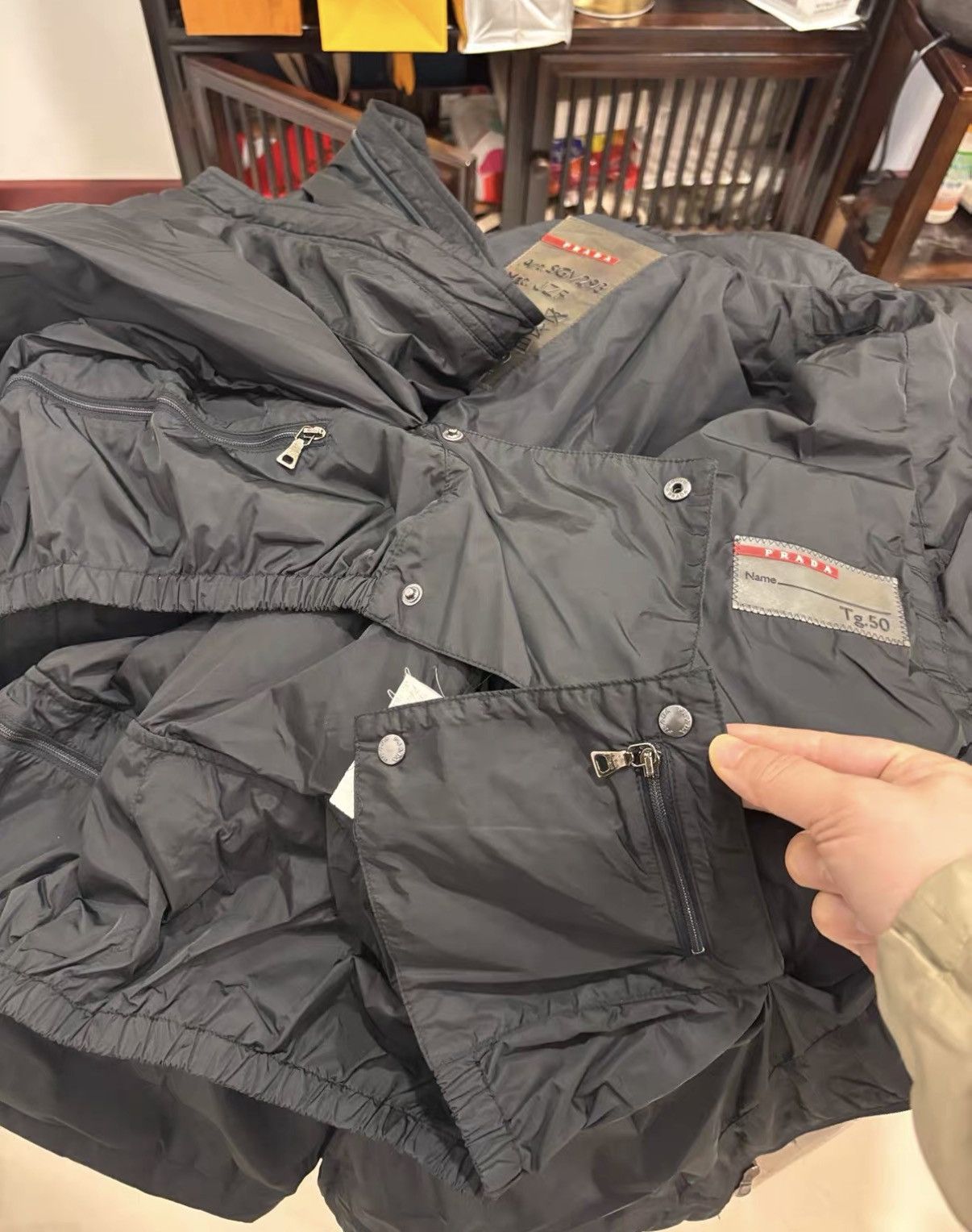 Prada PRADA Black Padded Coat J2 Size US L / EU 52-54 / 3 - 4 Thumbnail