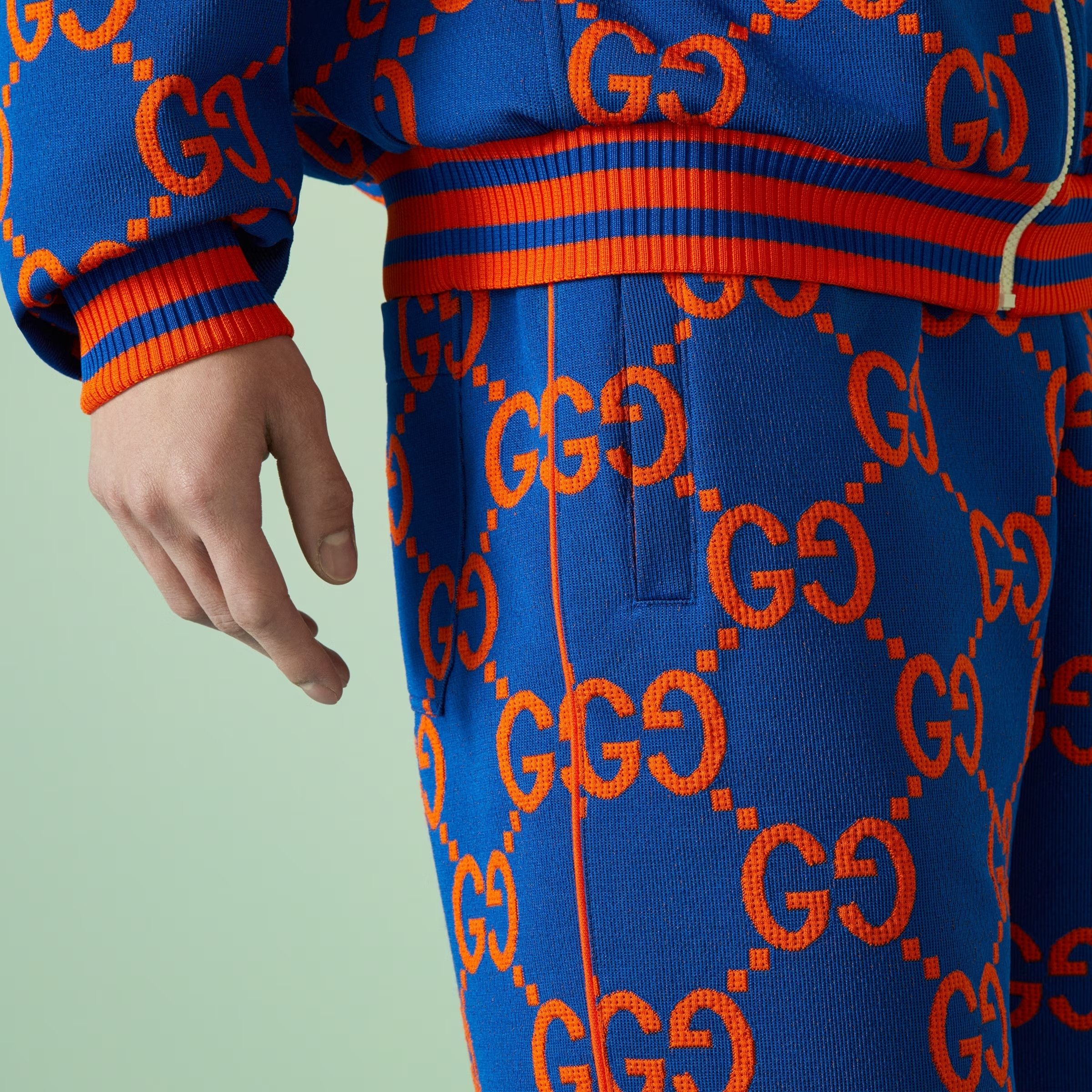 Gucci o1s1wg110225 GG Cotton Jacquard Short in Blue/Orange Size US 32 / EU 48 - 2 Thumbnail