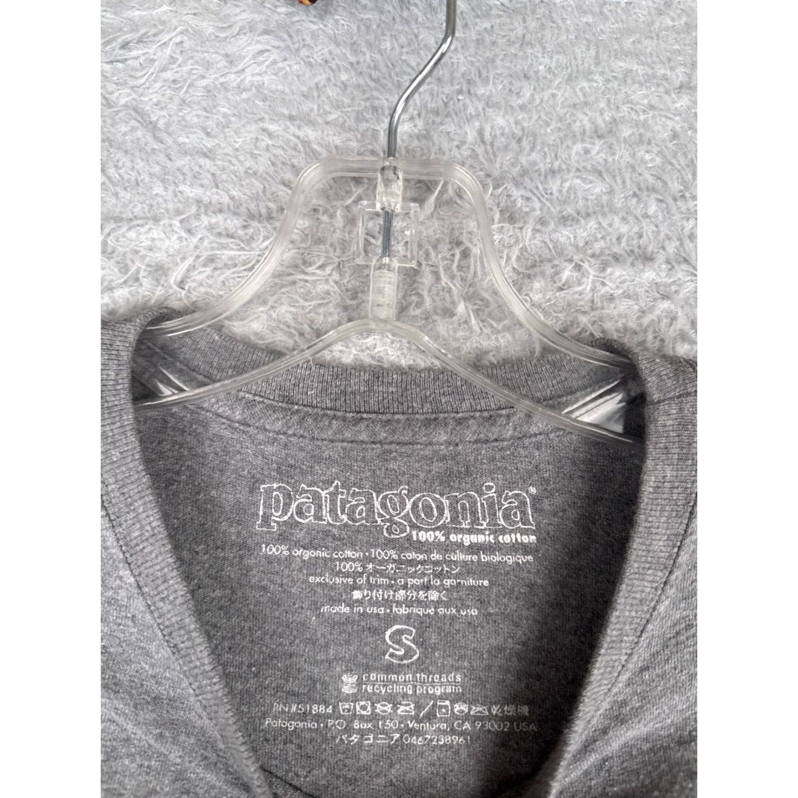 Patagonia Patagonia Shirt Men S Gray Long Sleeve Crew Neck T-Shirt Logo All Seasons Regular Knit Jersey Cotton Polyester USA 90s? Size US S / EU 44-46 / 1 - 7 Thumbnail