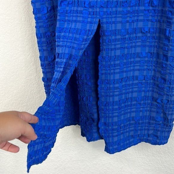 Cult Gaia Cult Gaia Caspara Popcorn Midi Slit Skirt Persian Blue Size 34" / US 12 / IT 48 - 7 Thumbnail