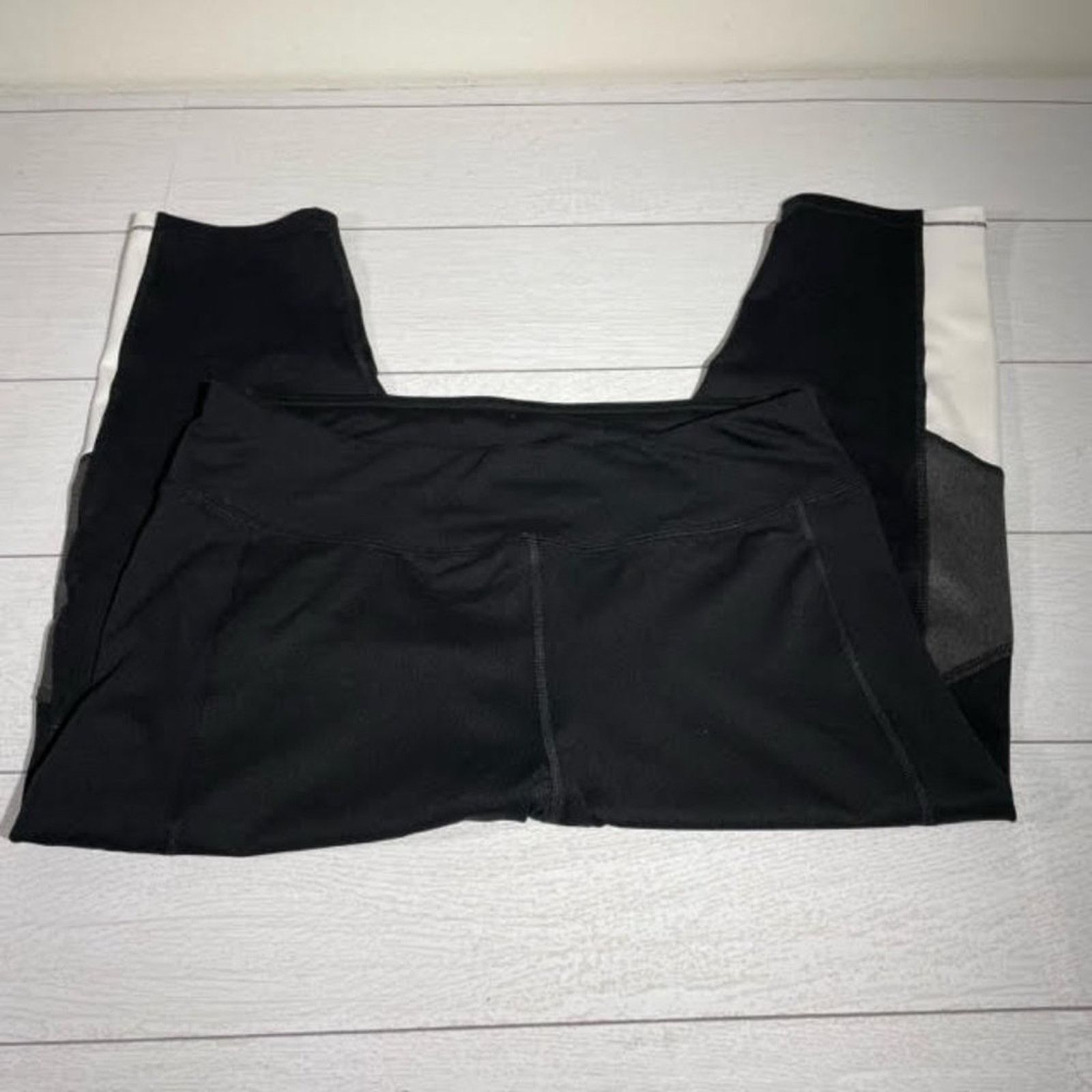 Other Just My Size Black White Mesh Panel Cropped Leggings Size 1X Size 31" - 4 Thumbnail