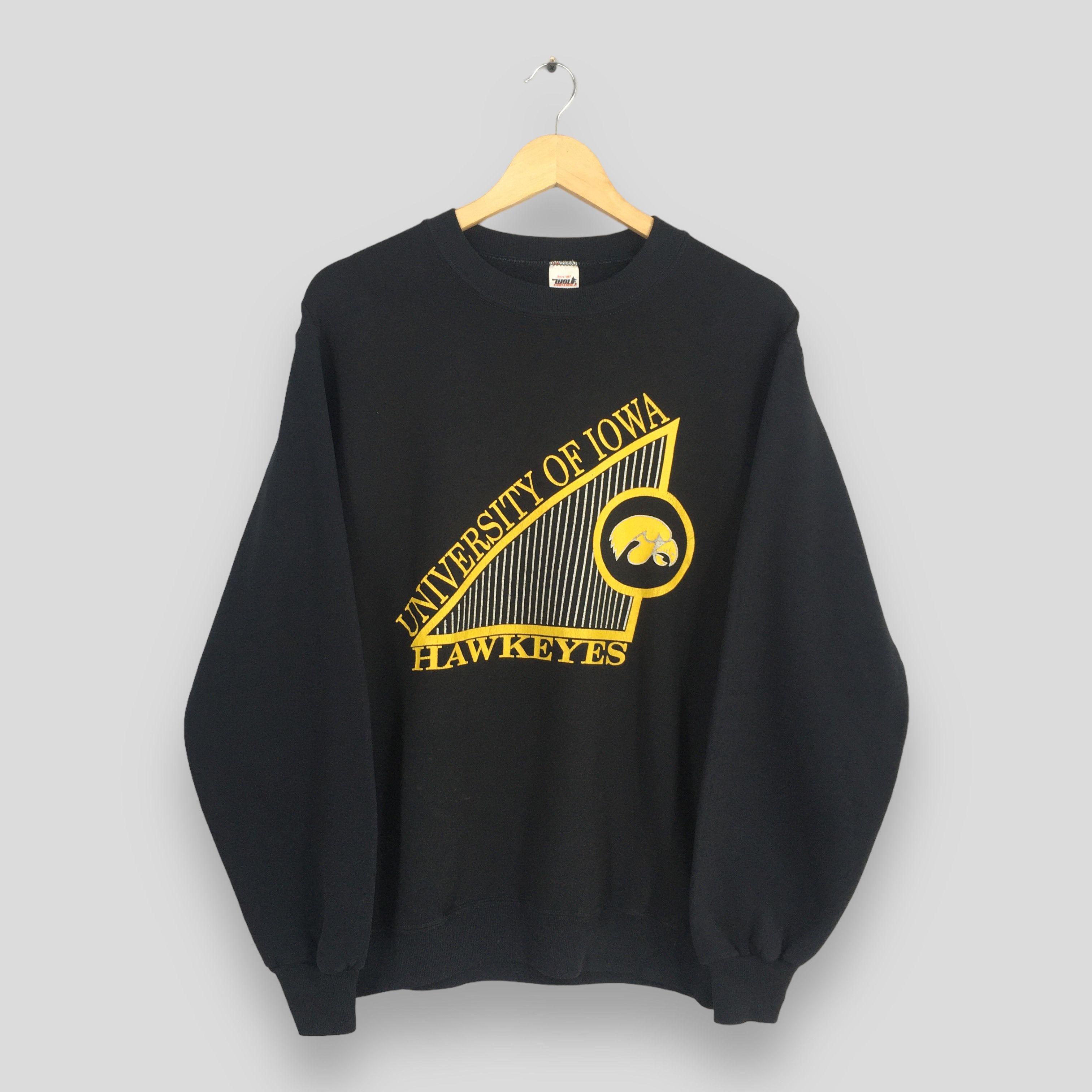 Vintage Vintage Iowa Hawkeyes Football Black Sweatshirt Large Size US L / EU 52-54 / 3 - 1 Thumbnail