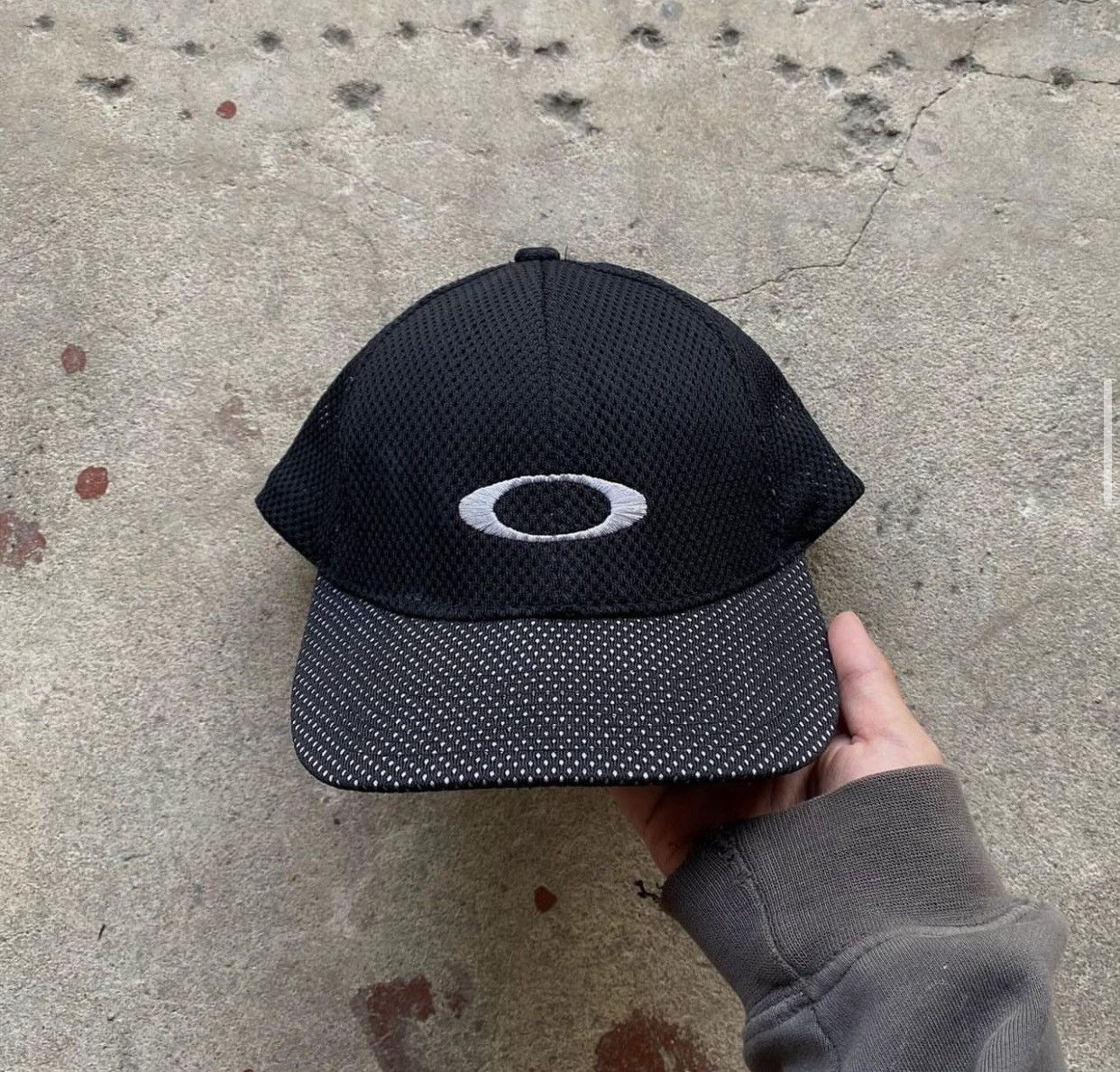 Oakley Software Hat | Grailed