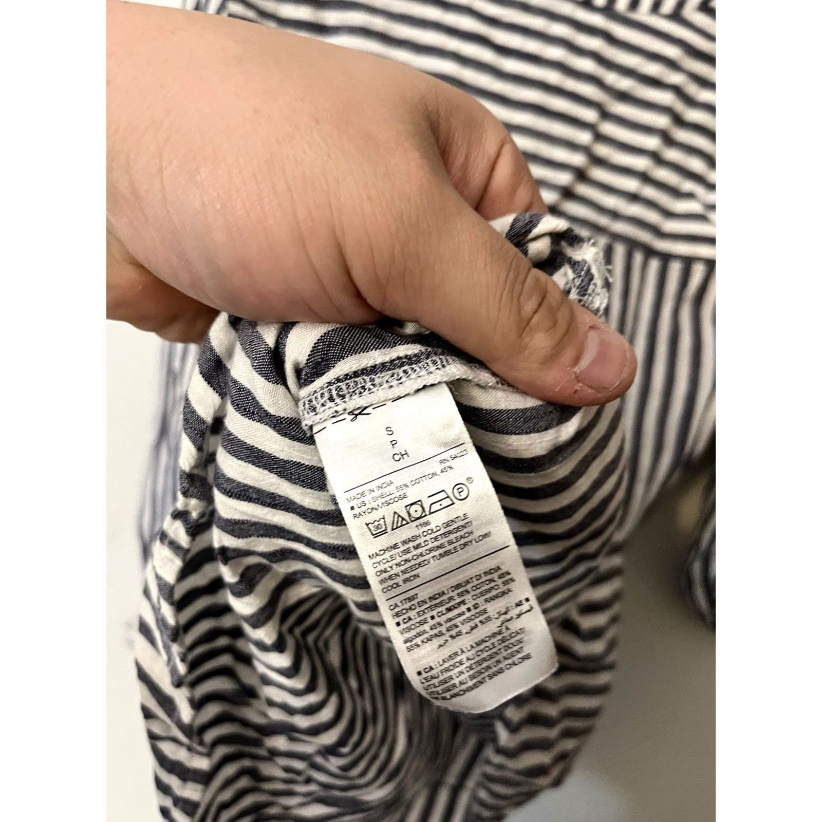 Old Navy Old Navy Blouse Womens Size Small Multicolor Blue White Striped Long Sleeve Henley Shirt Women Size S / US 4 / IT 40 - 4 Thumbnail