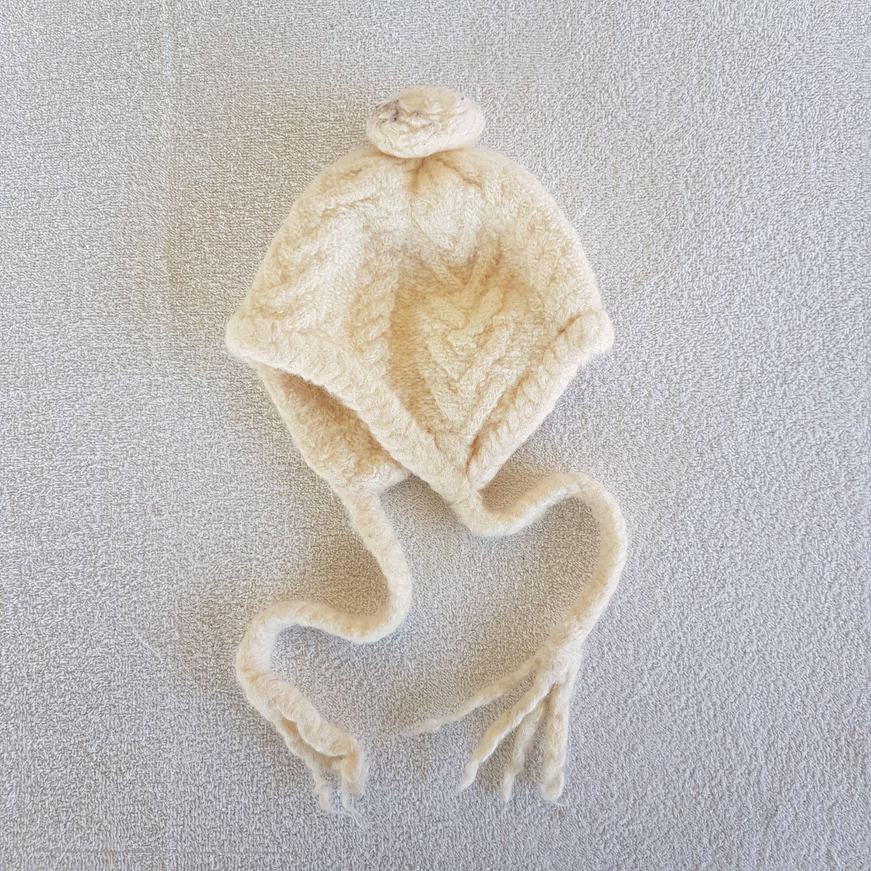 Burberry Vintage Burberry Earflap Beanie Cable Knit Snow Caps Ski Hat Size ONE SIZE - 1 Thumbnail